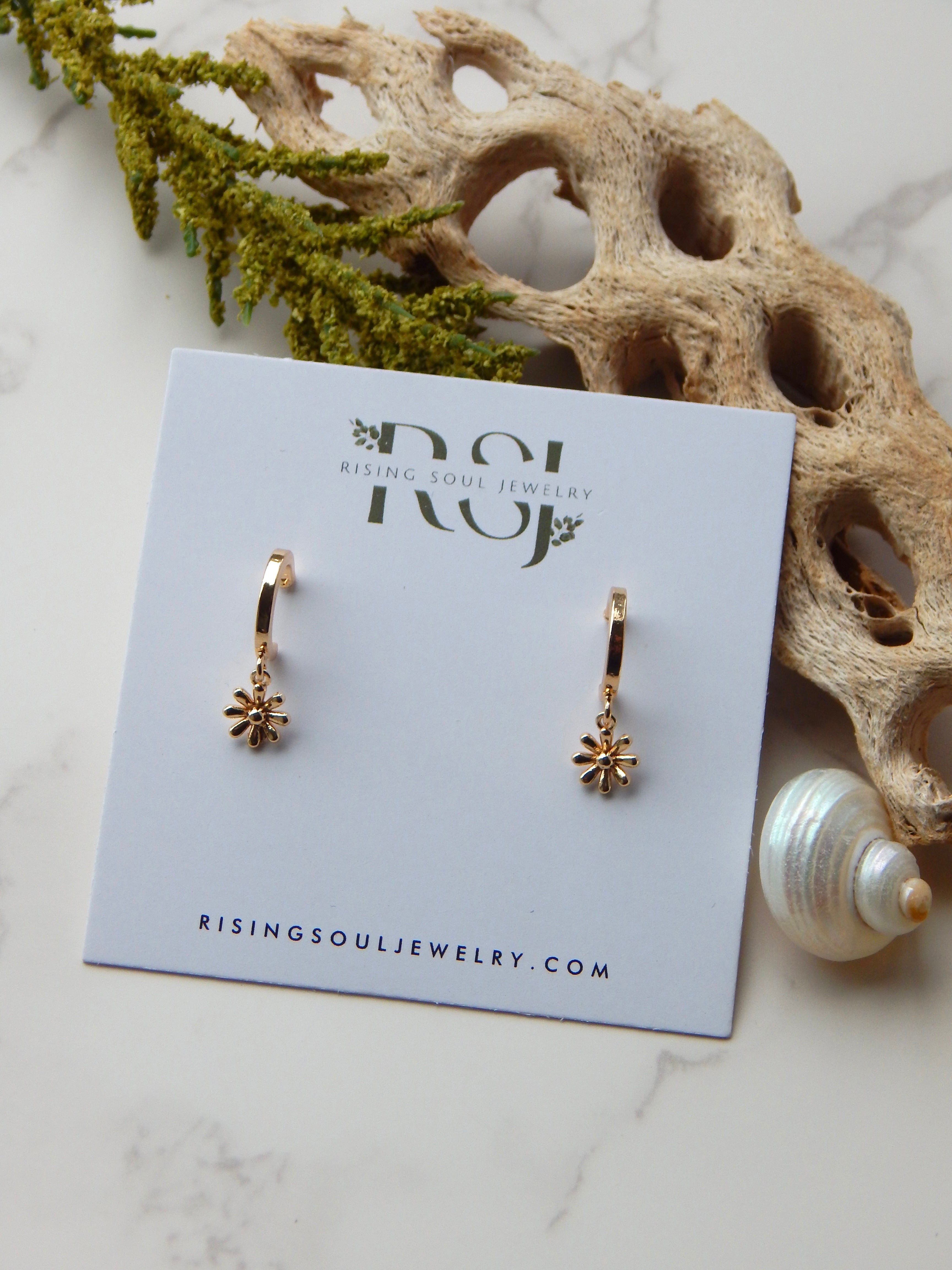 Dainty Gold Flower Hoop Earrings