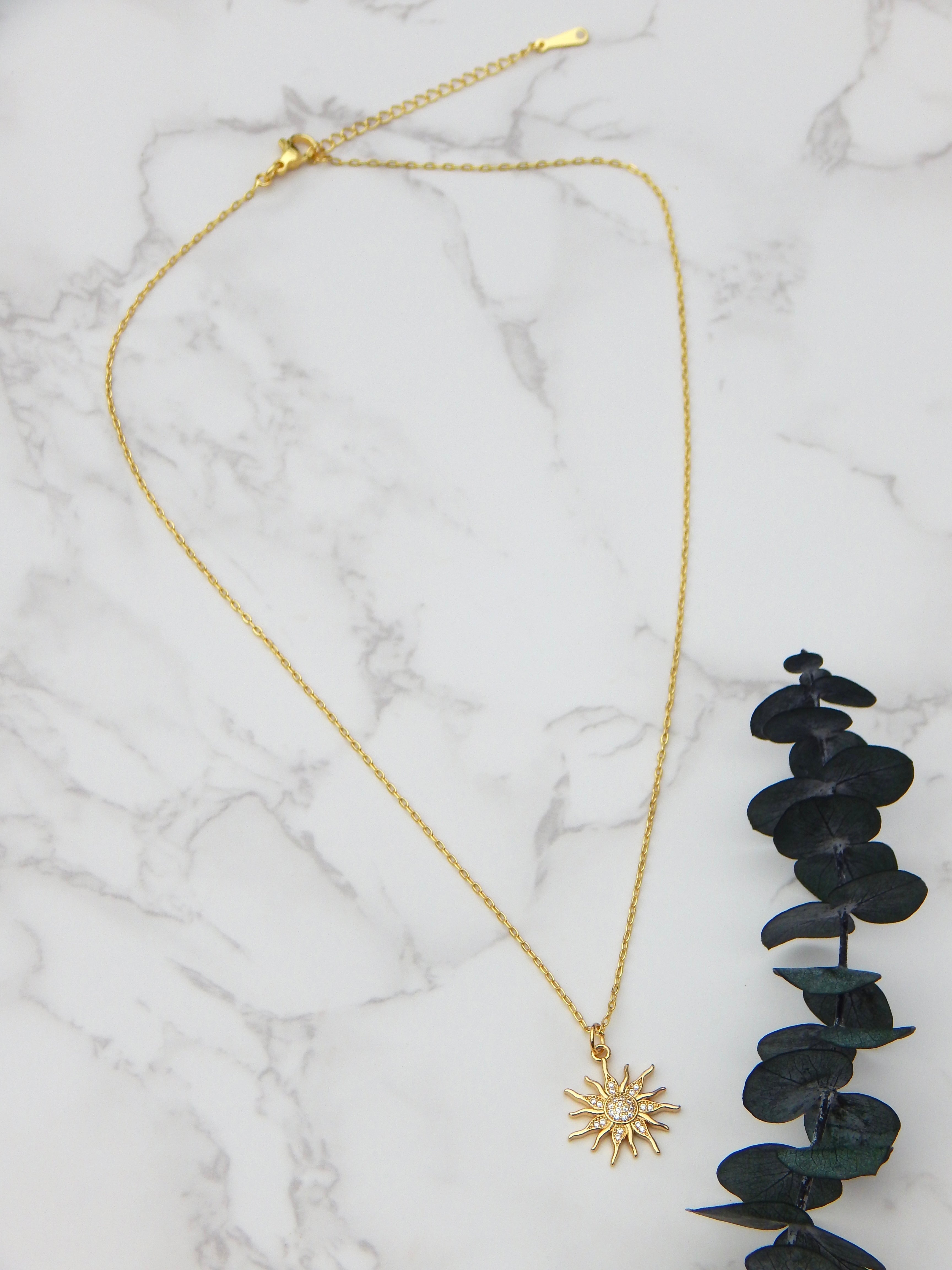Zora Necklace – Sparkling Gold Sunburst Pendant | Celestial Statement