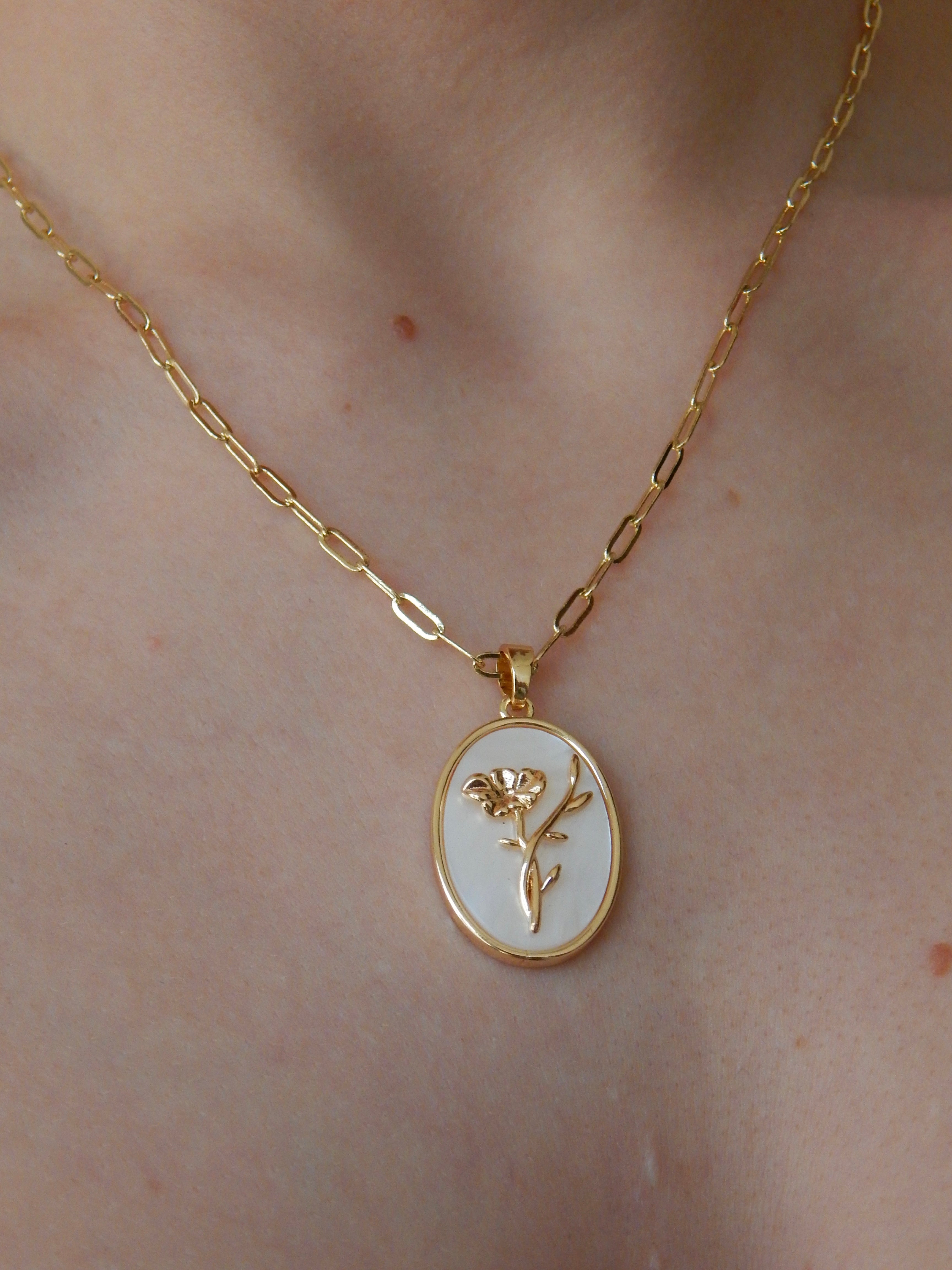 Birth Flower Pendant Necklace