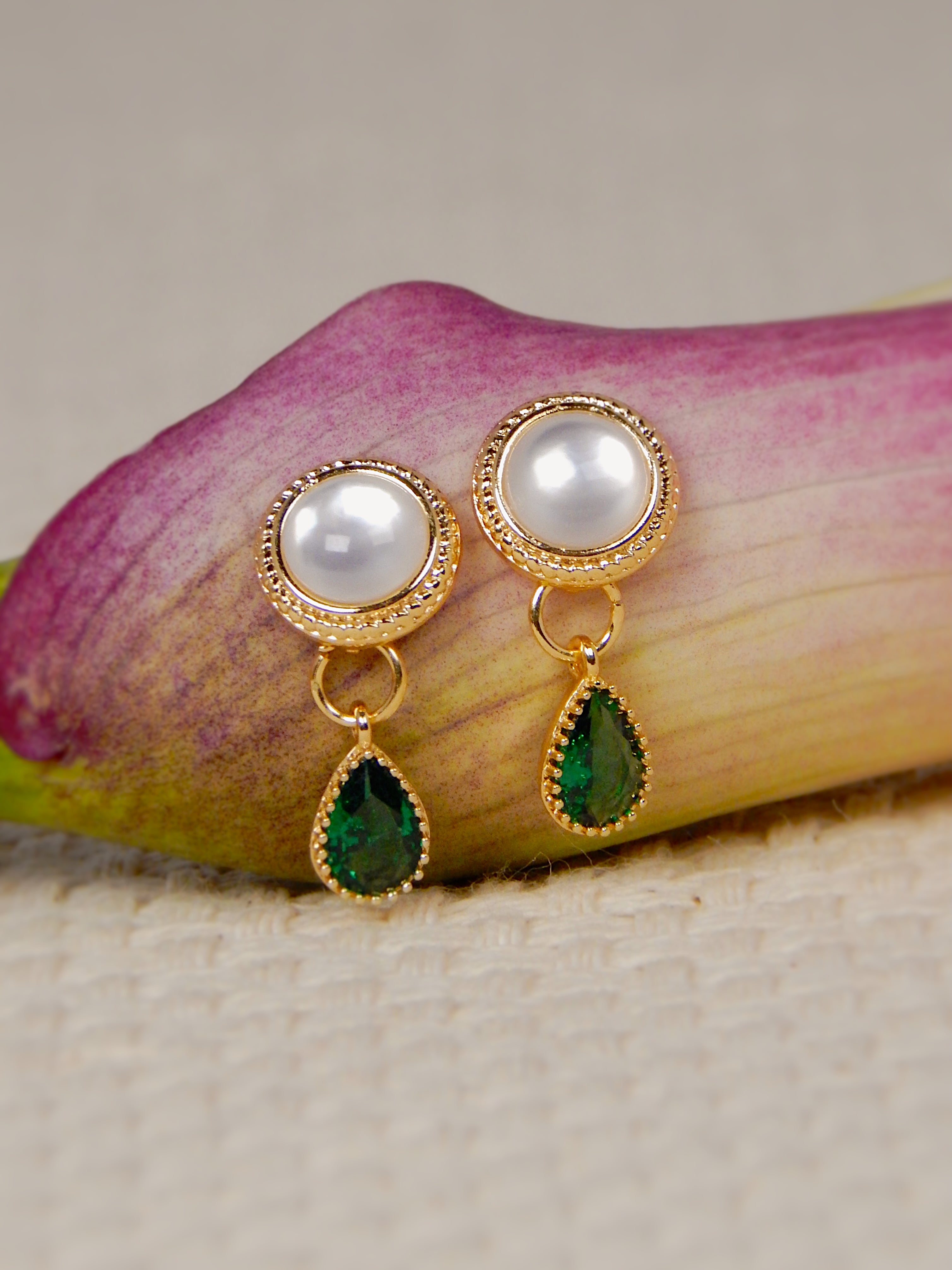 Gentle Knowing Earrings