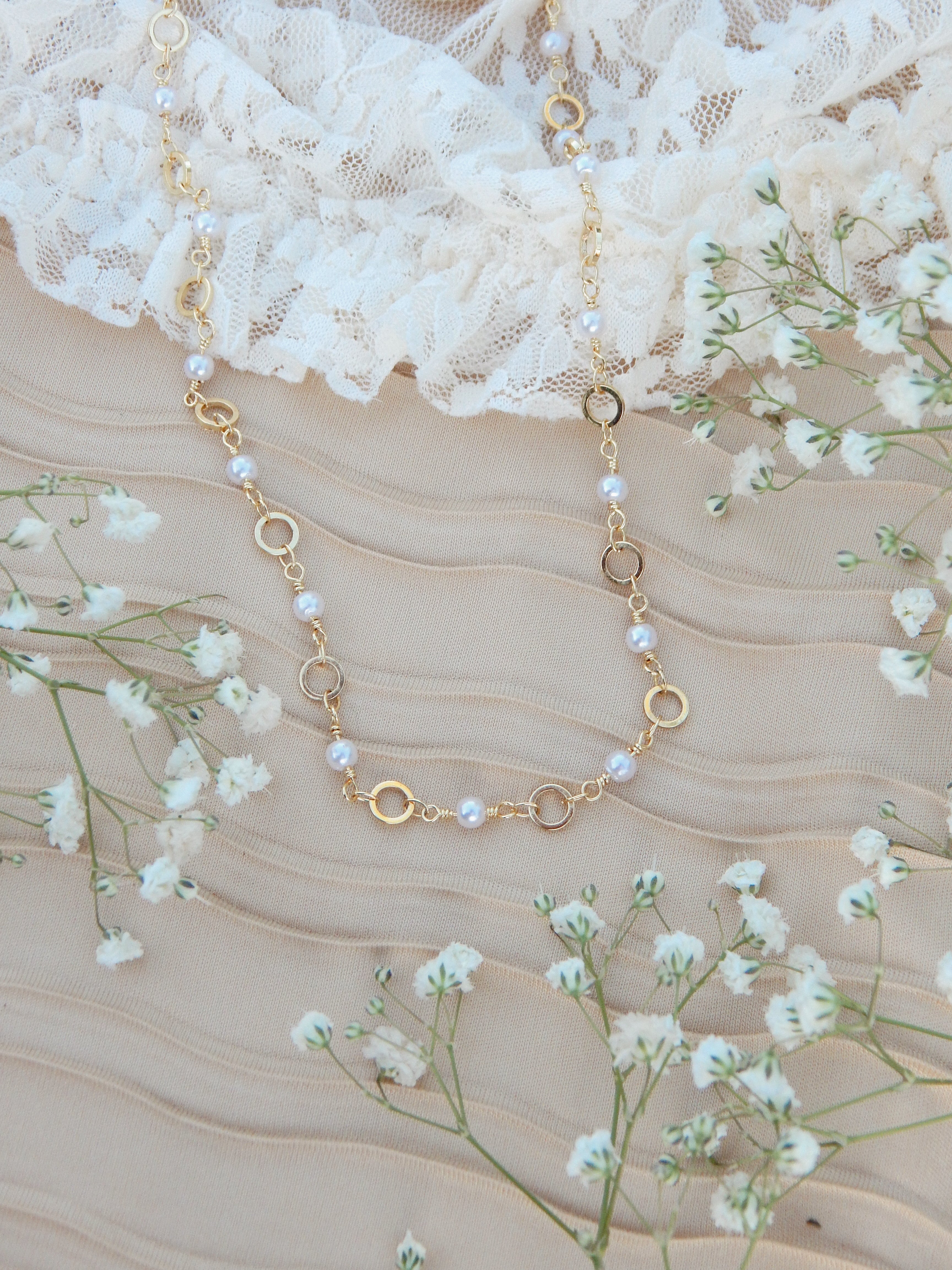 Golden Glow Necklace – Dainty Pearl & Gold Circle Layering Chain