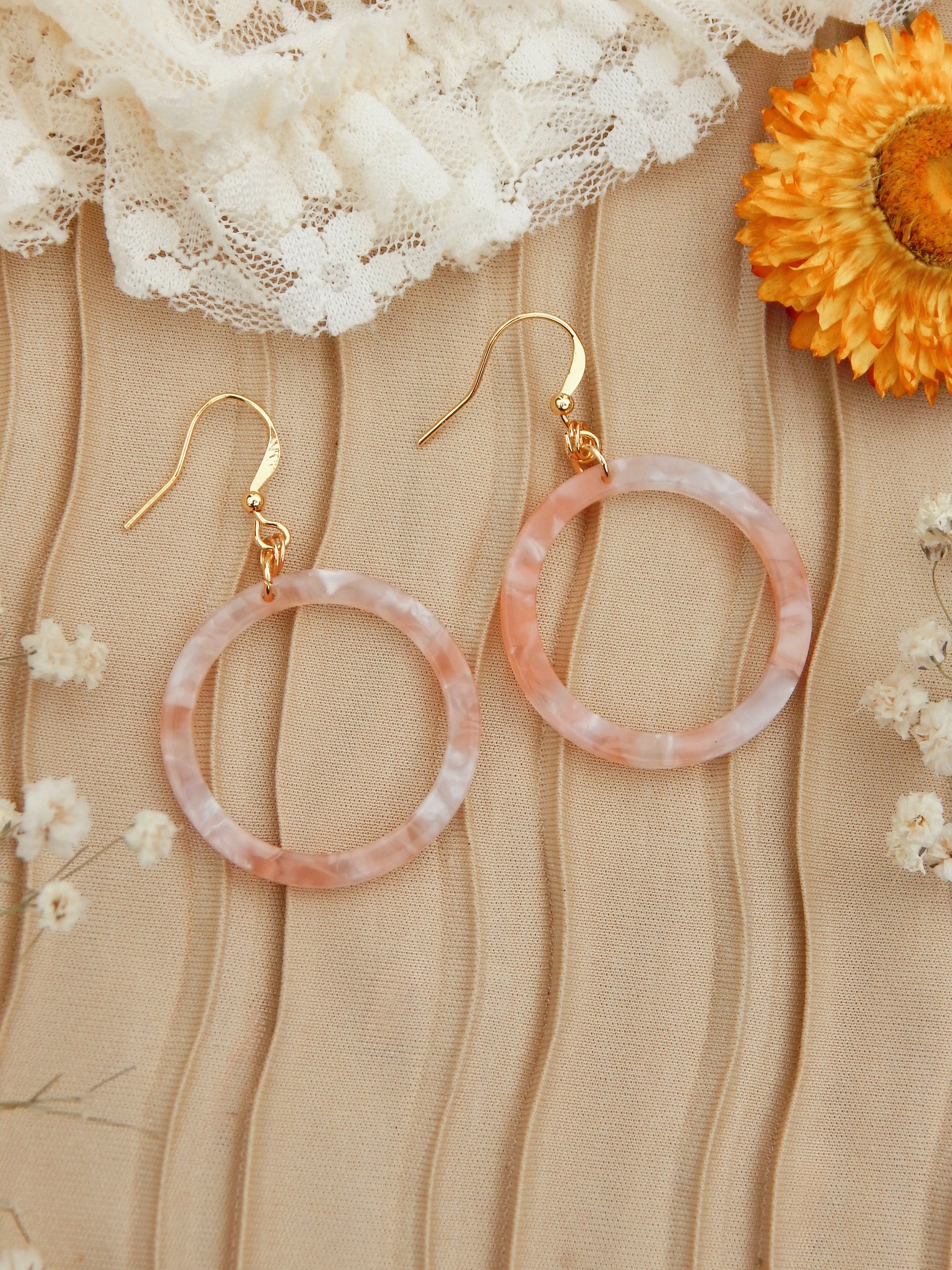 Blush Marble Hoop Earrings – Lightweight Pink Resin on 18k Gold Hooks