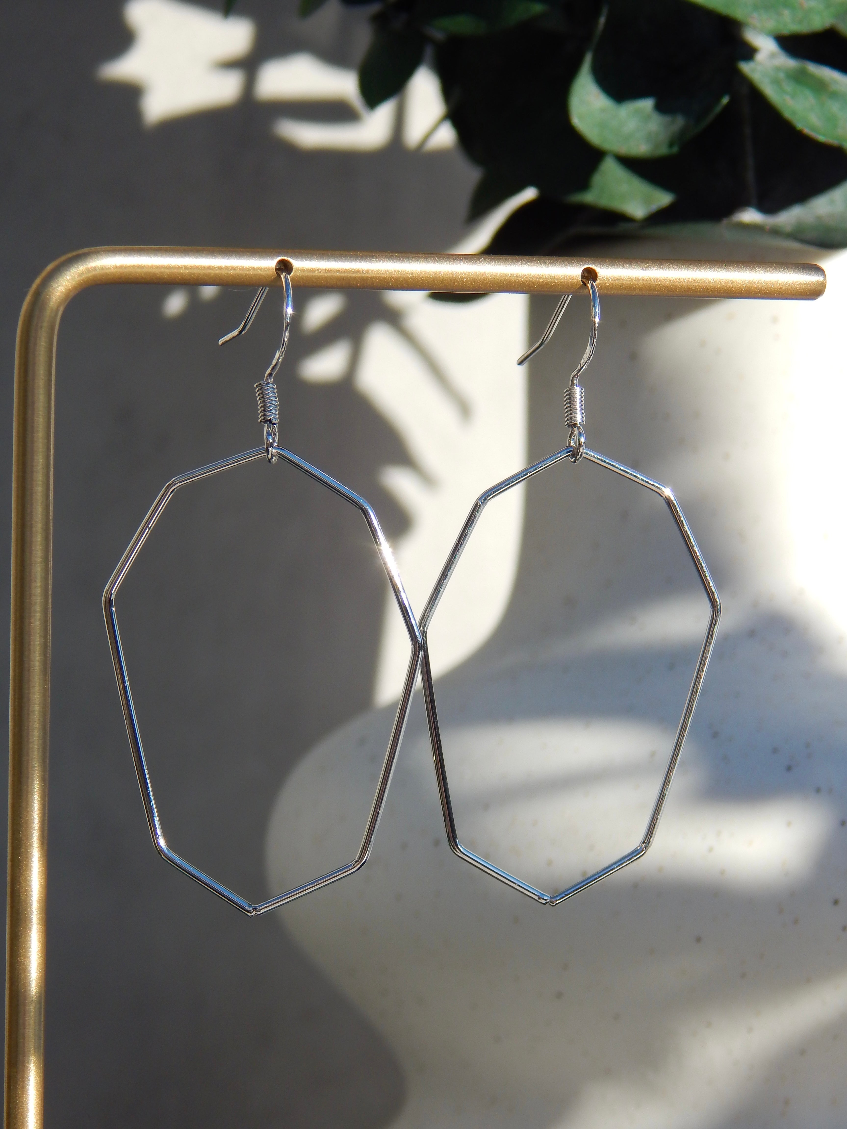 Simple Hexagon Dangles