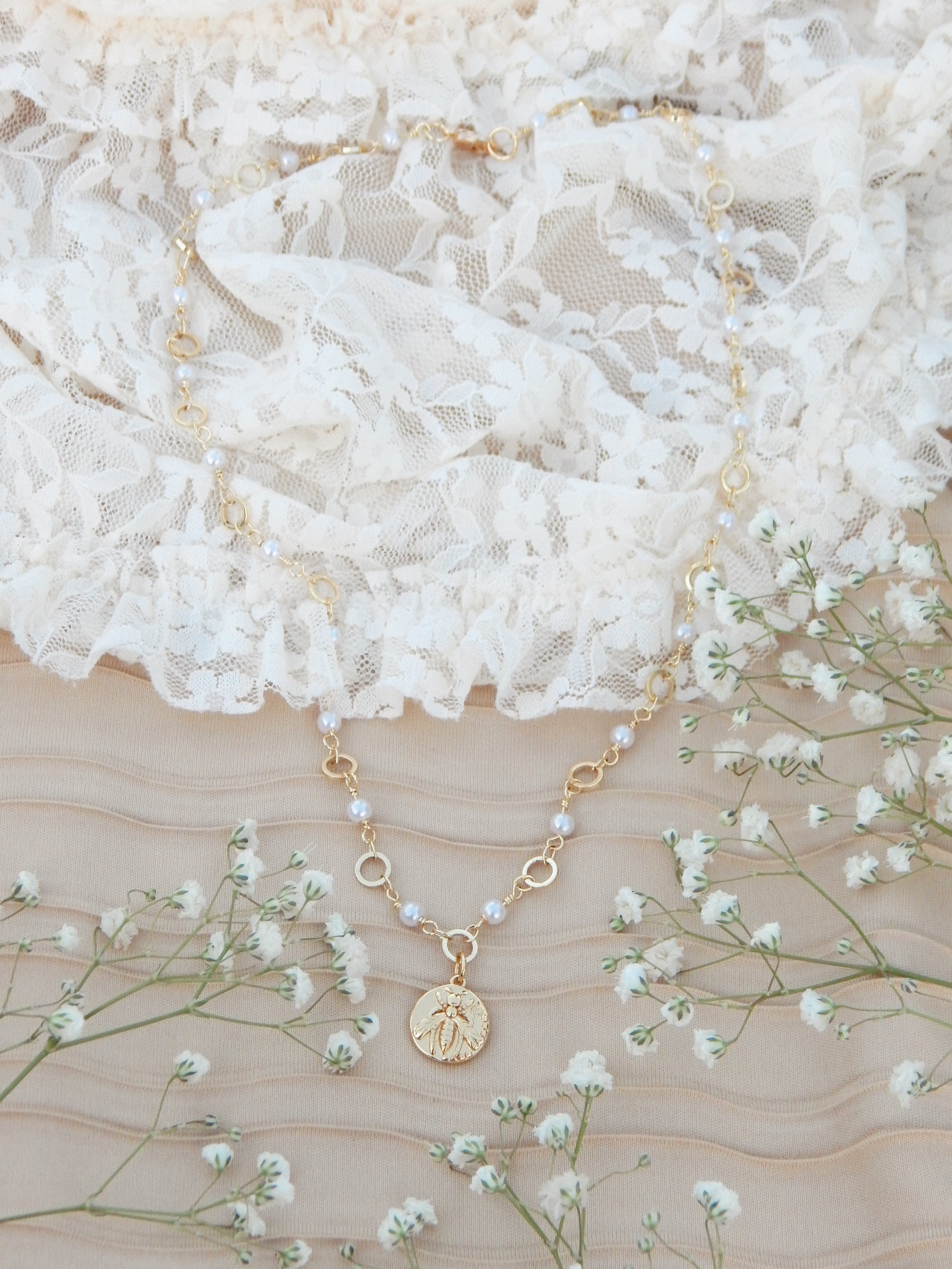 Golden Glow Bee Charm Necklace – 18k Gold Plated Pearl & Circle Chain Earthy Jewelry
