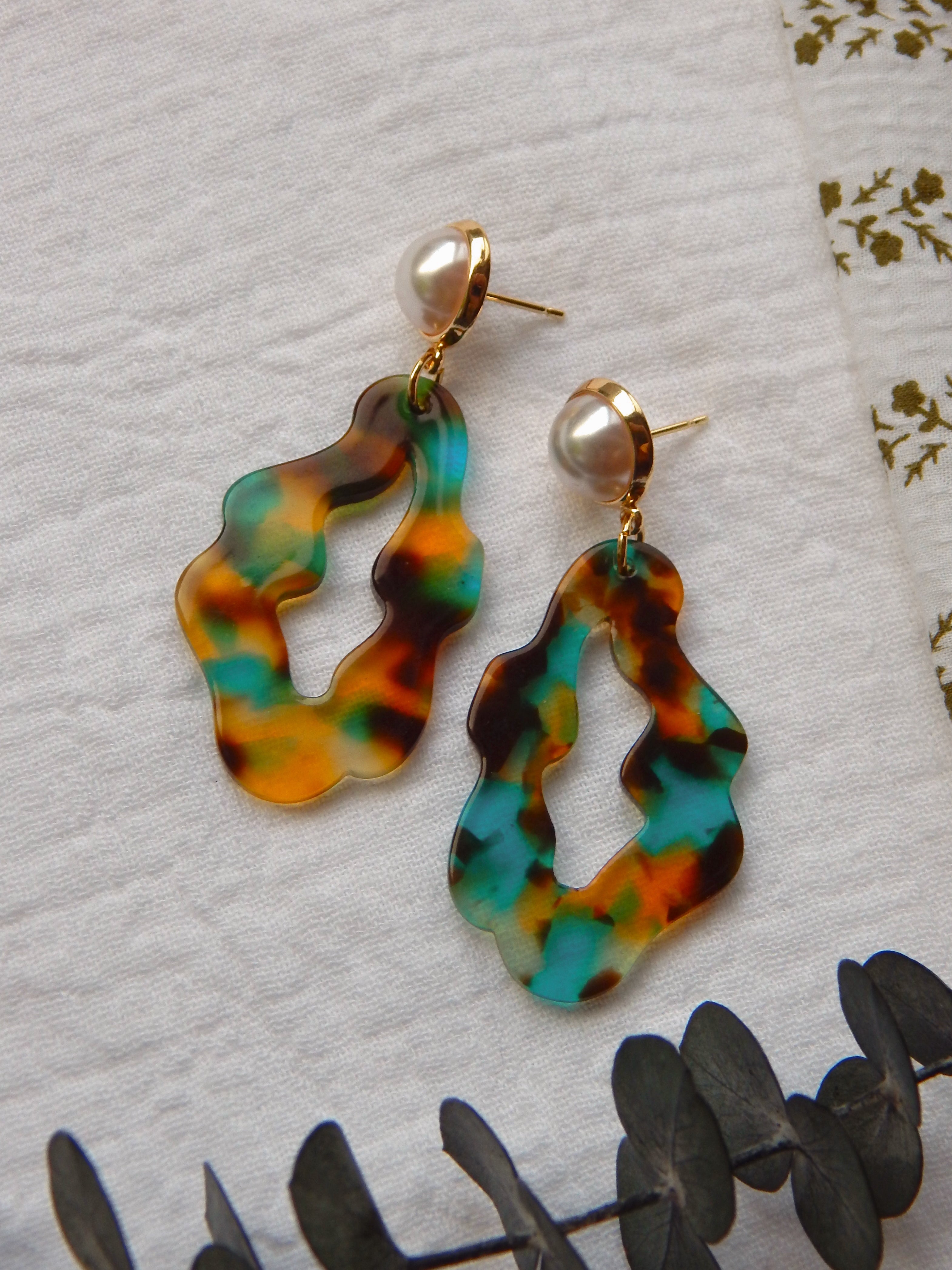 Boho Pearl Drops – Multicolor Resin Statement Earrings | Pearl Stud, 18k Gold Plated, Lightweight & Hypoallergenic