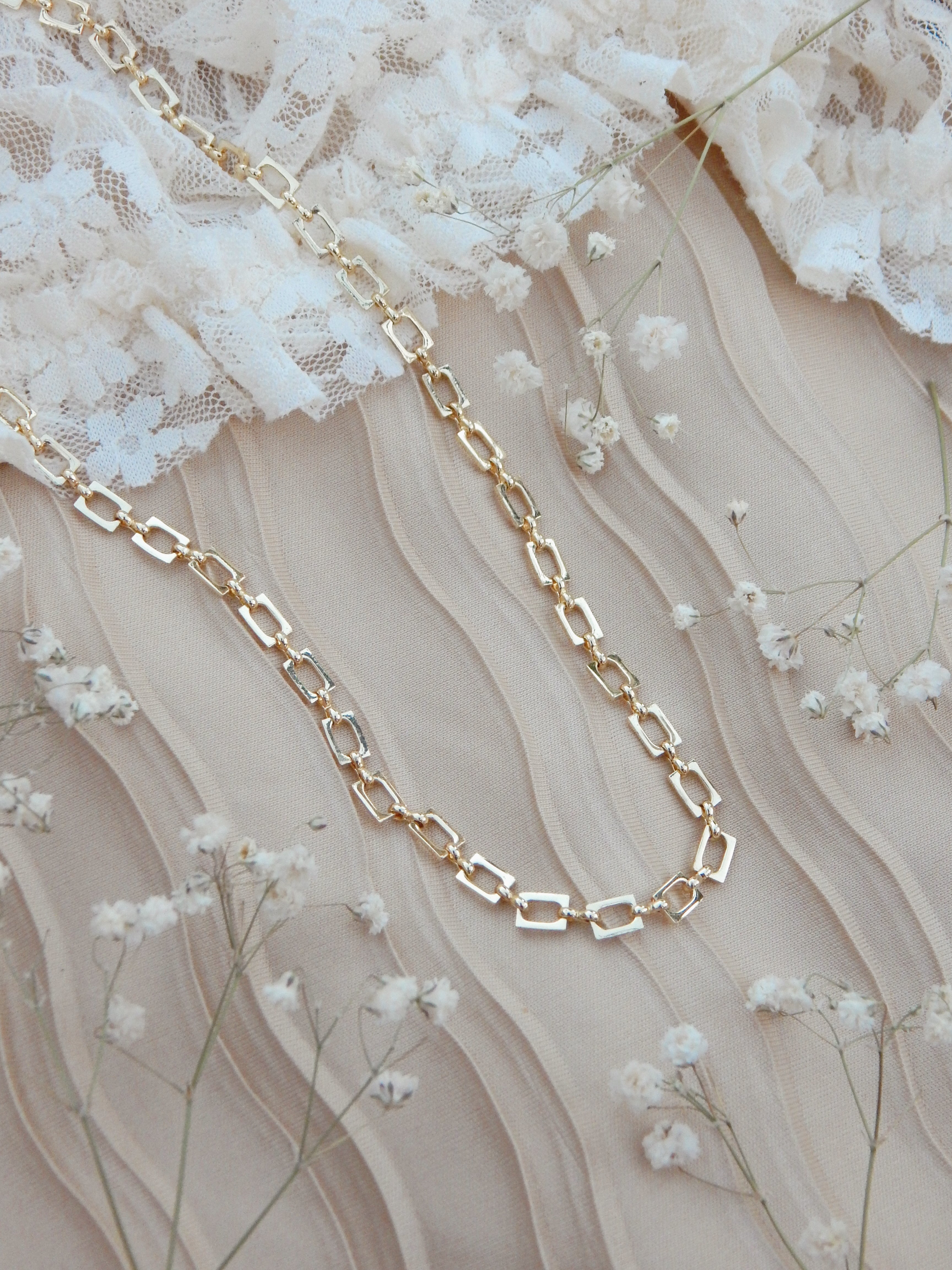 Empower Bold Chain Link Necklace – Minimalist Gold Statement Piece