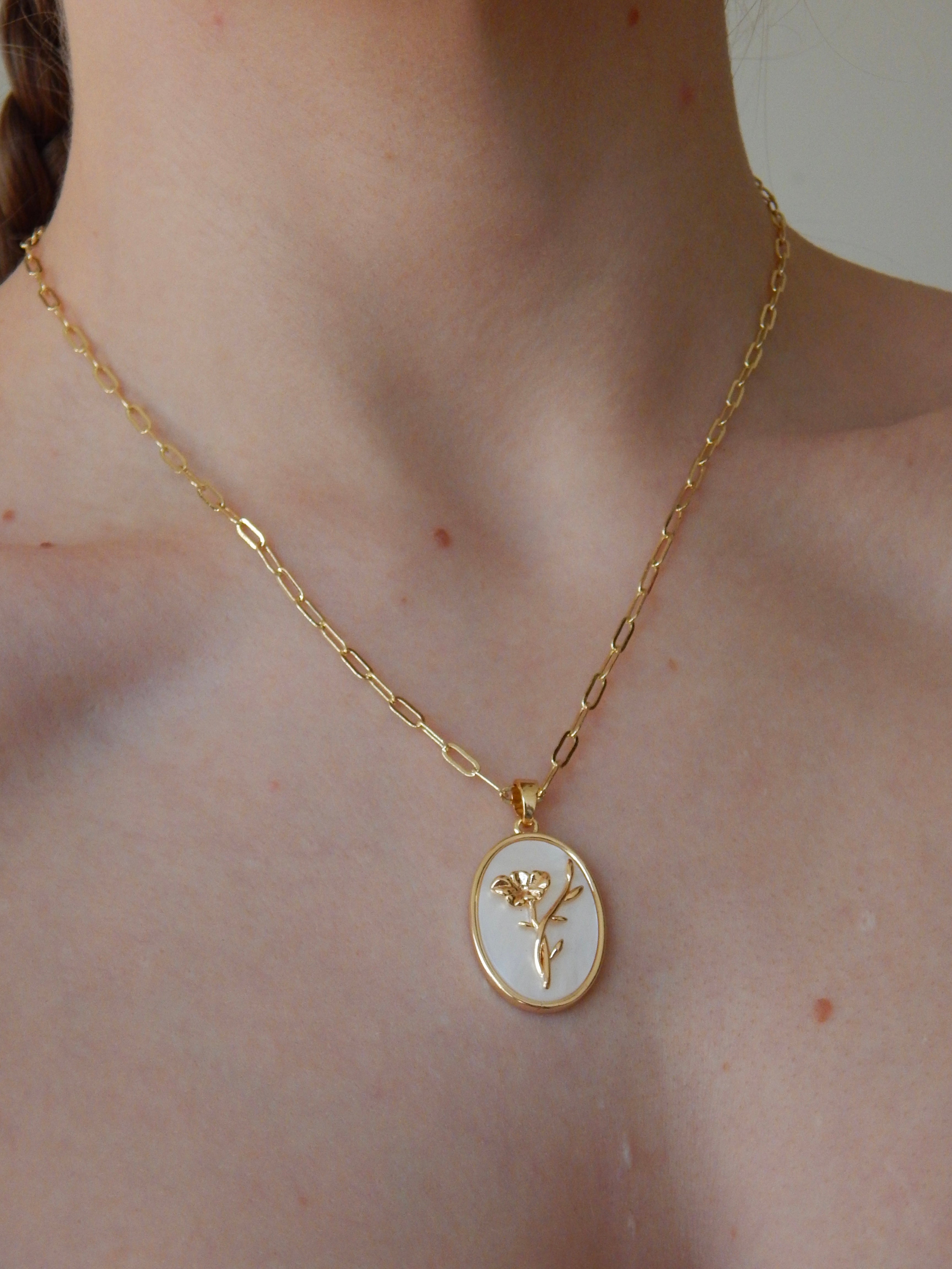 Birth Flower Pendant Necklace