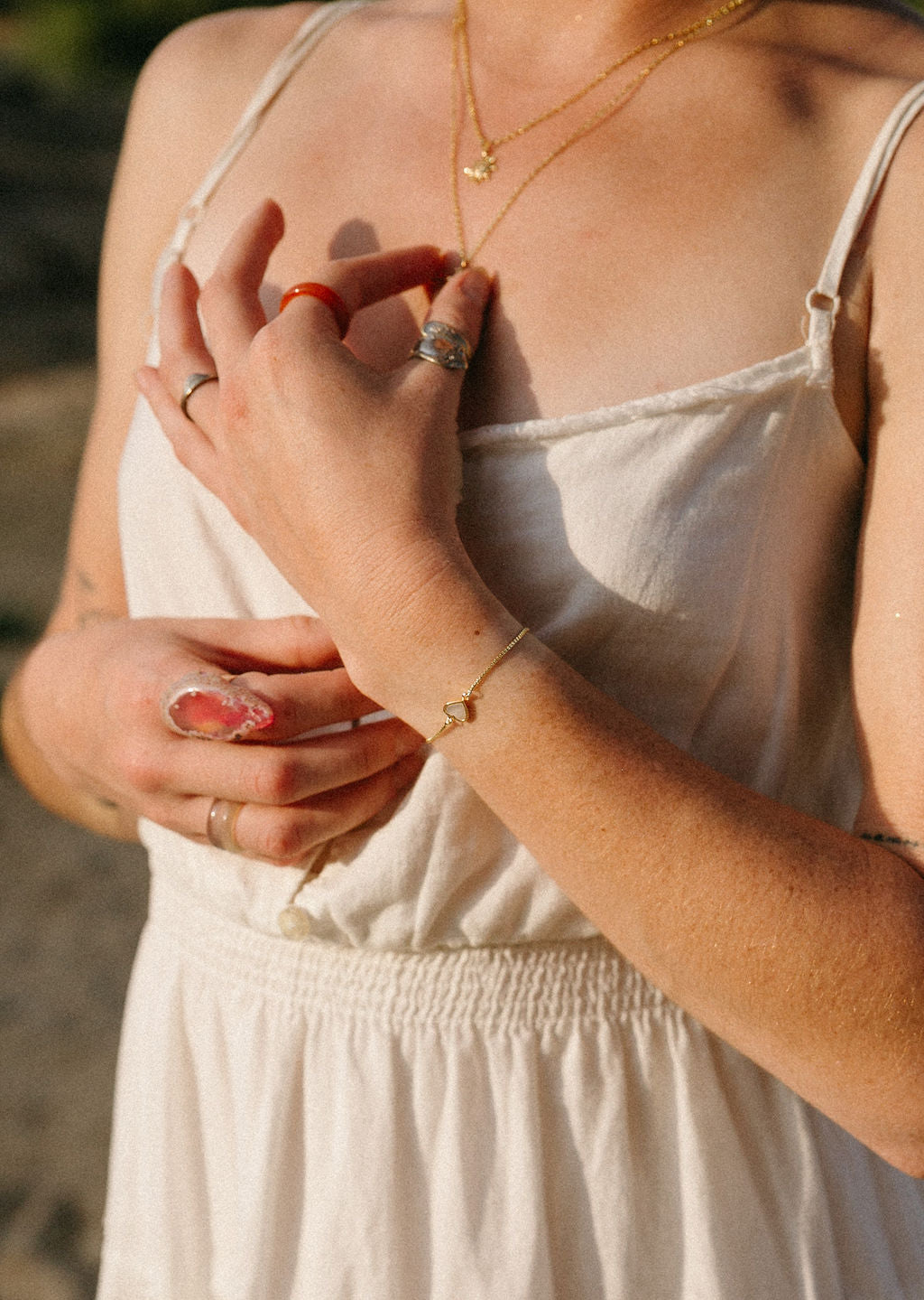 Dainty Mother of Pearl Heart Bracelet – 18k Gold Plated Adjustable Slider Bracelet