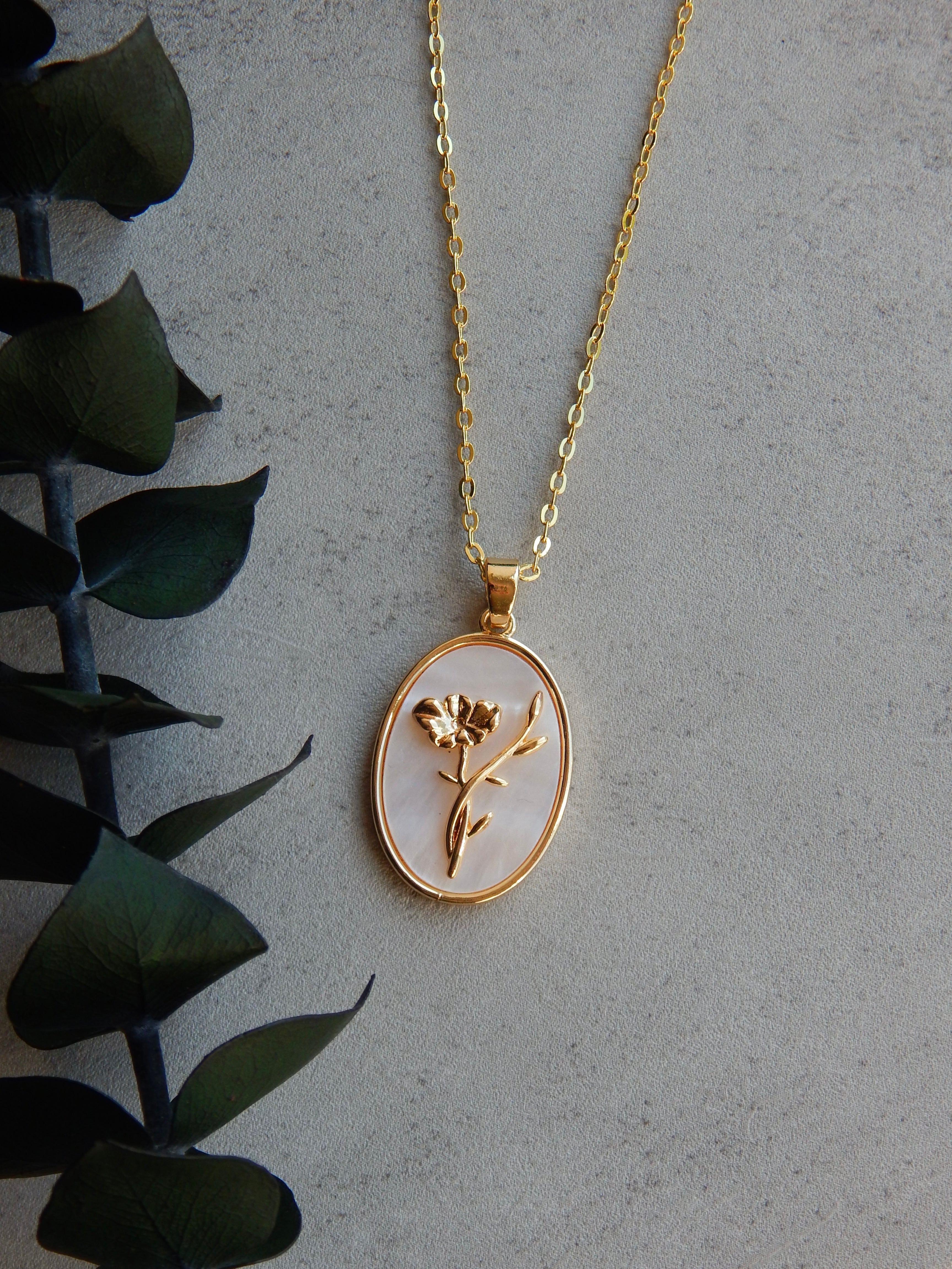 Birth Flower Pendant Necklace