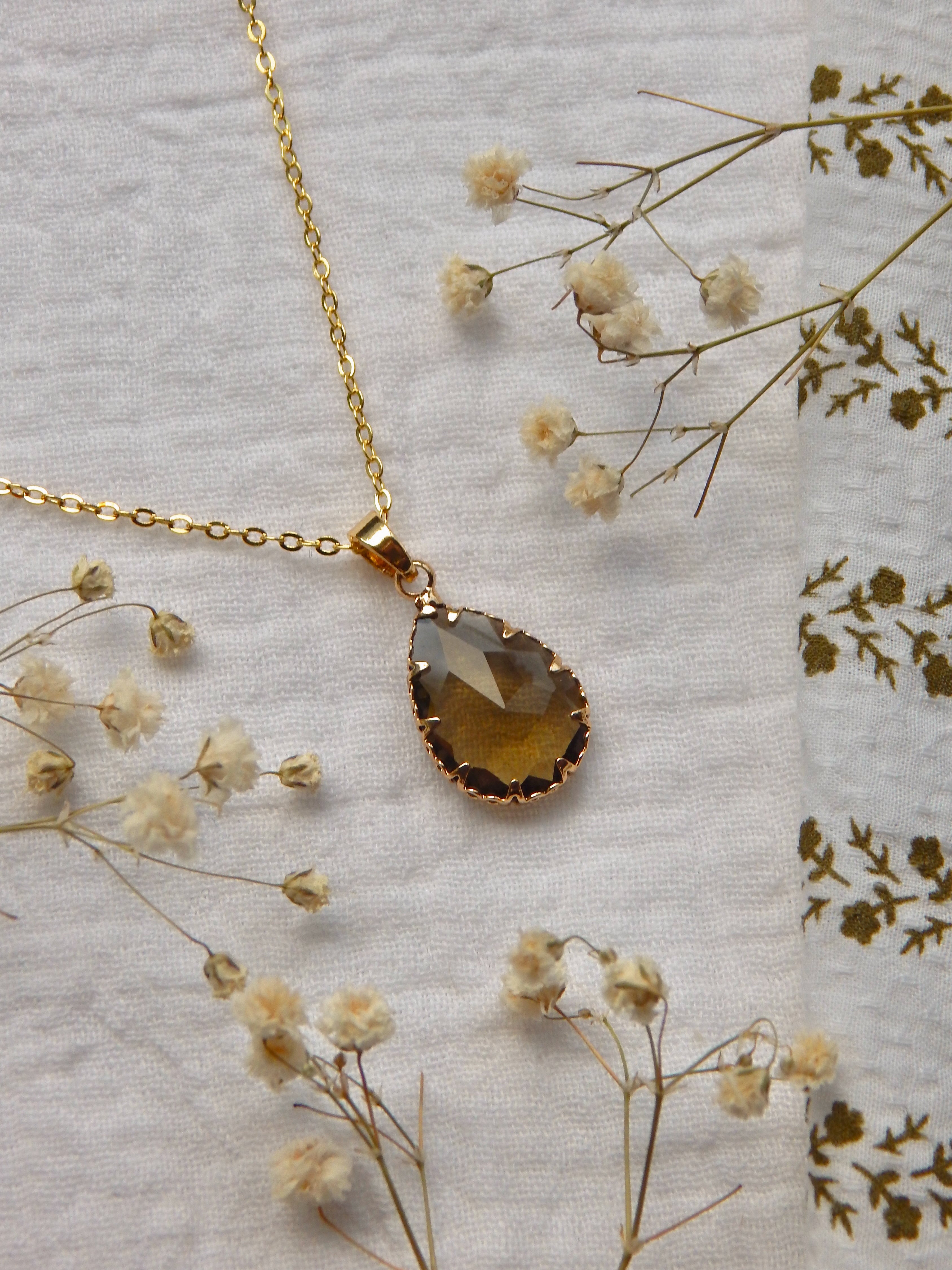 Lucite Glass Teardrop Necklace – Hardened Glass Gem on Adjustable 18k Gold Plated Chain (18–20”)