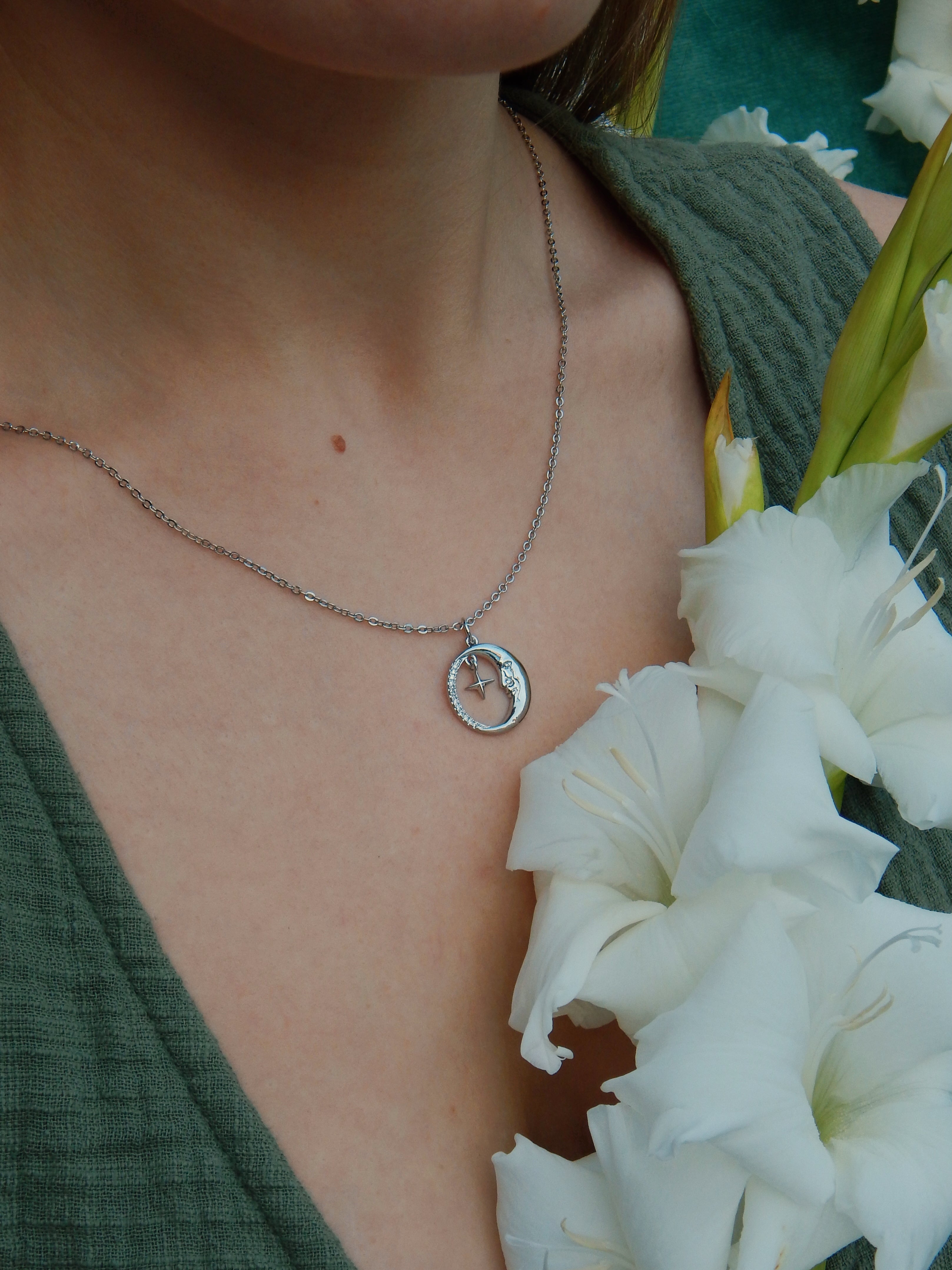 Celestial Moon & Star Necklace – Gold or Silver Lunar Face Pendant