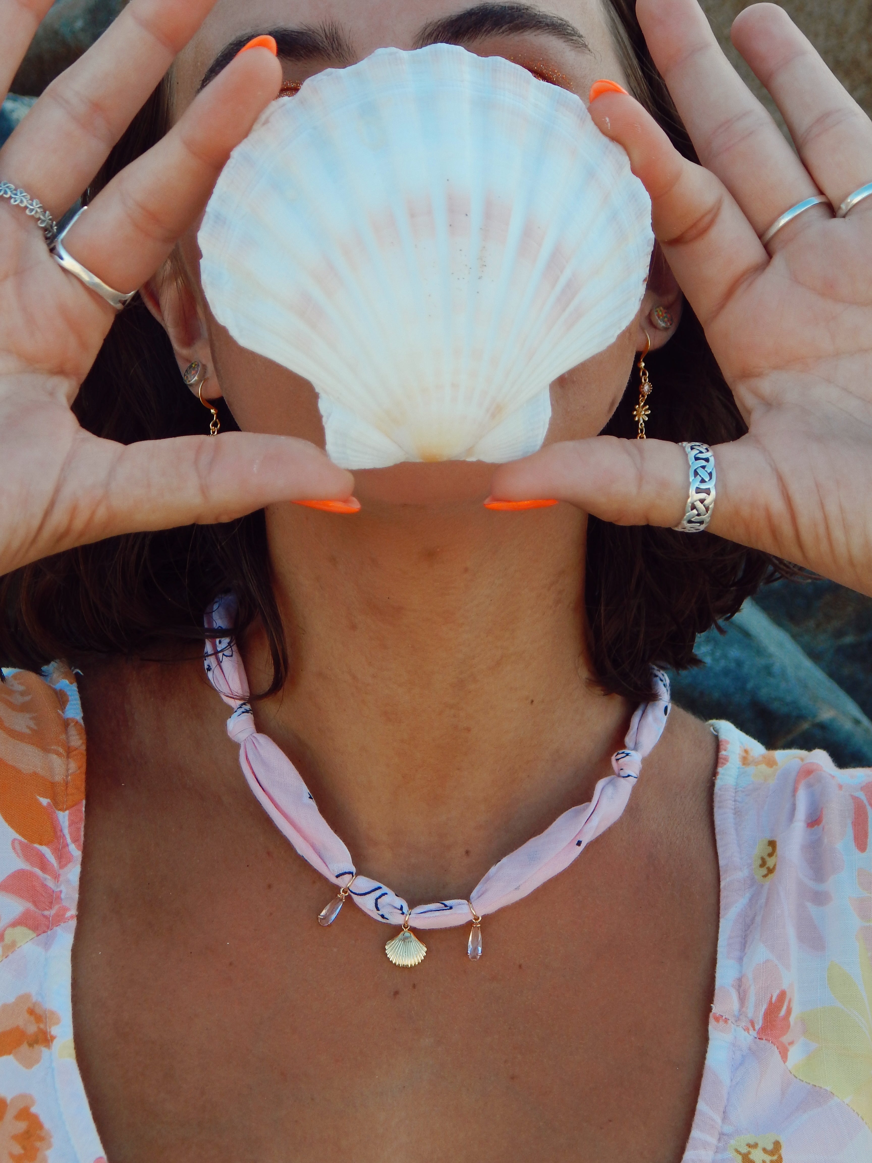 Sea of Light Bandana Charm Necklace – Adjustable 20” Max | 18k Gold Shell & Lucite Drops