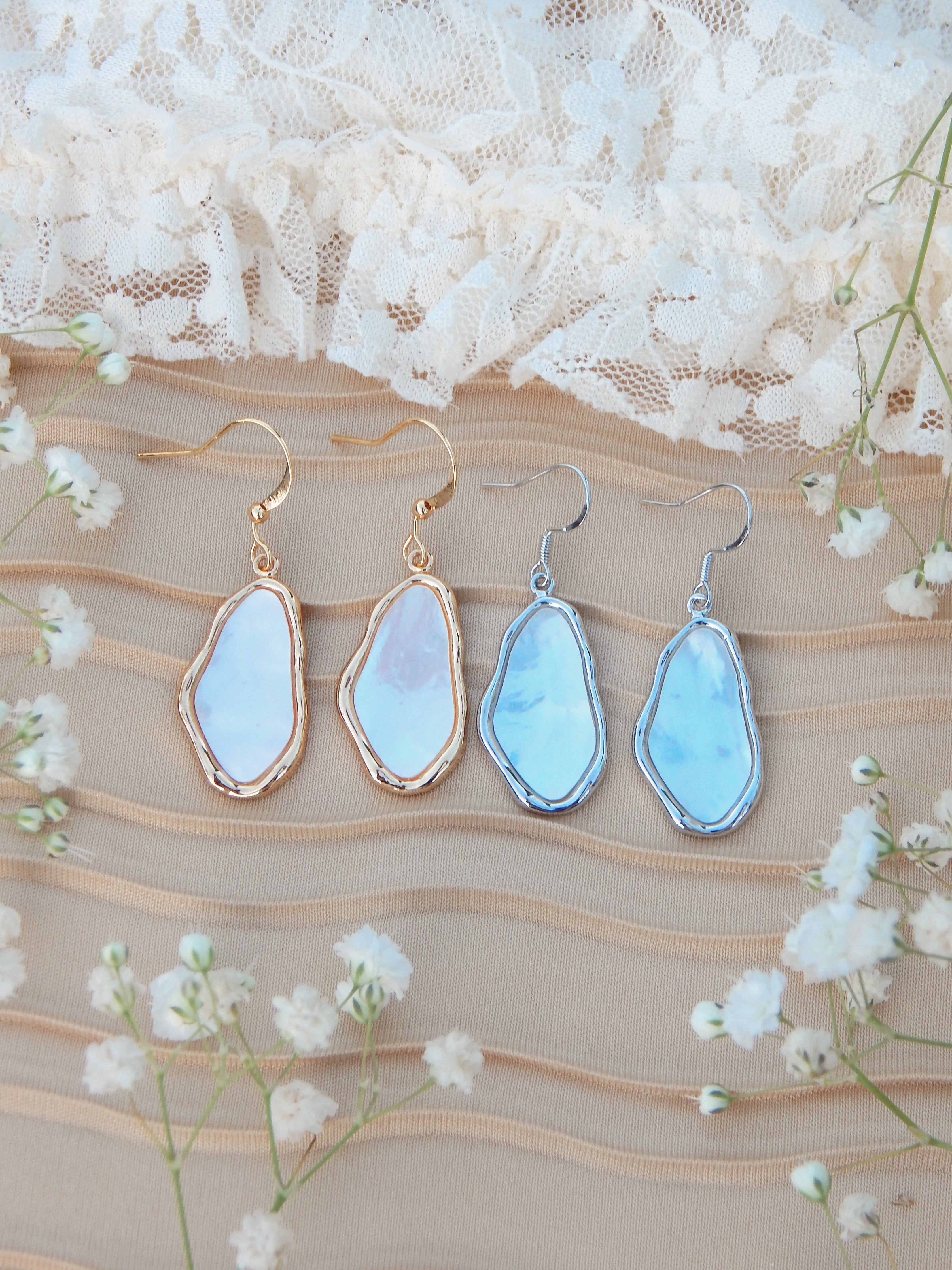Amelia Dangle Earrings