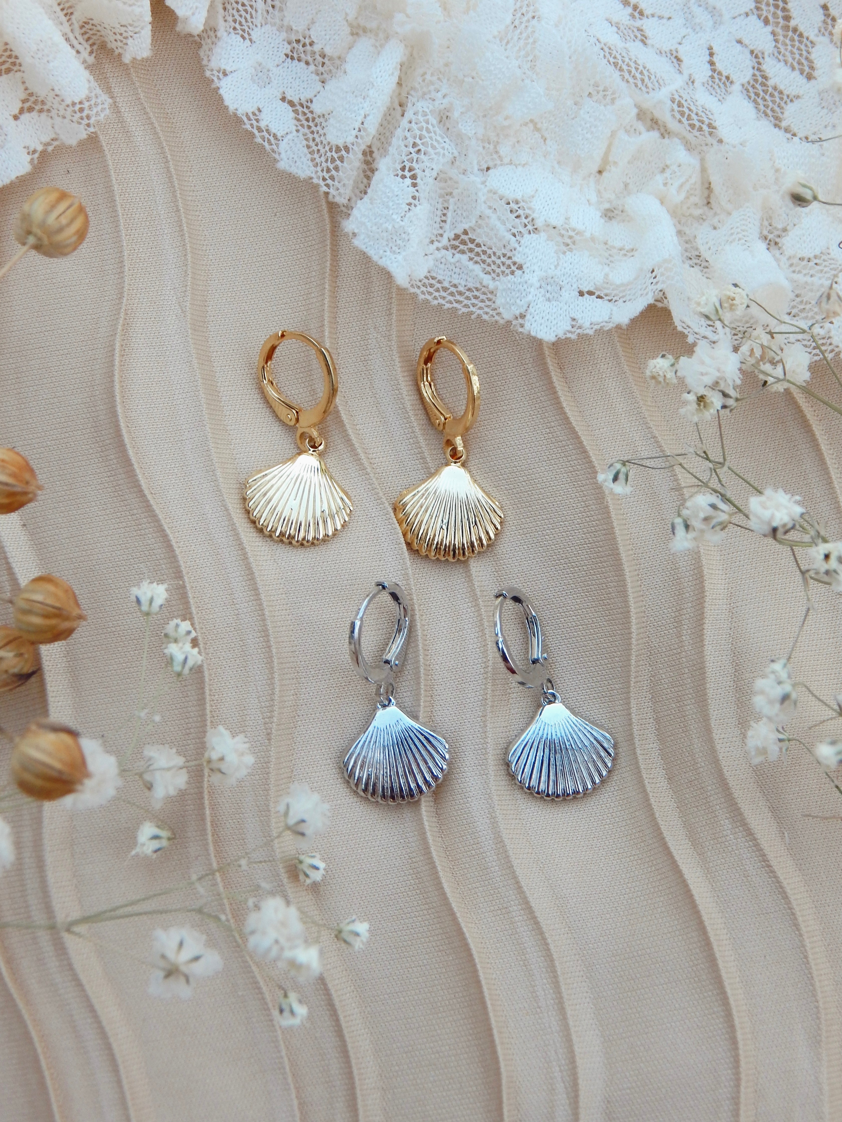 Dainty Seashell Huggie Earrings – 18k Gold or Silver Coastal Charm Hoops