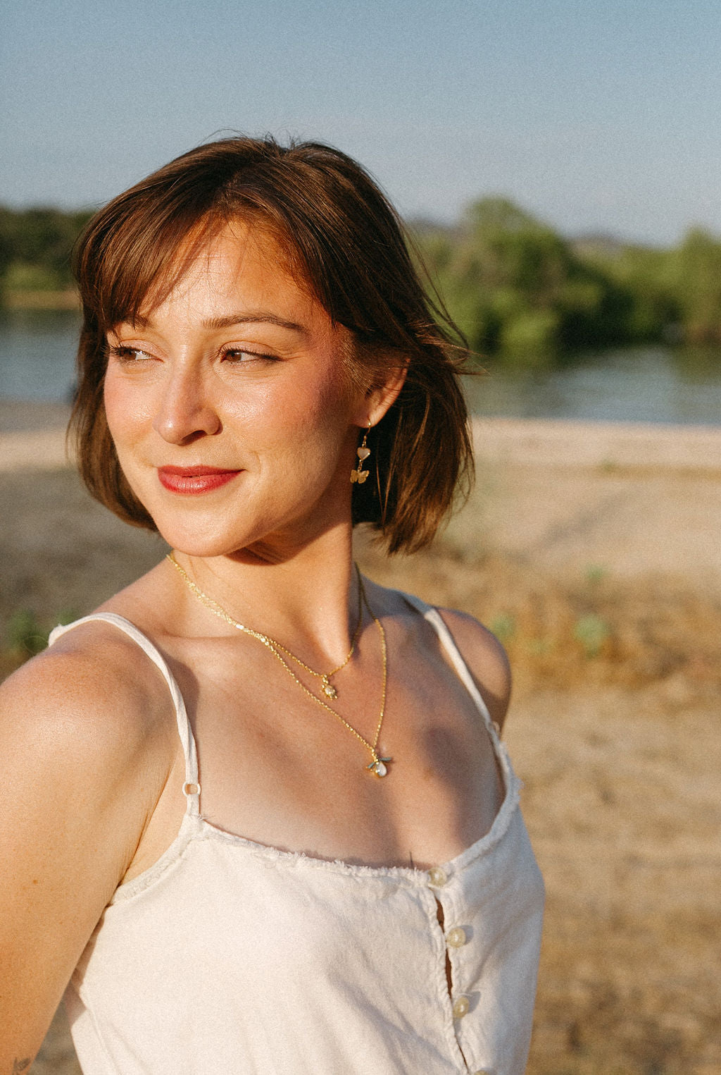 Firefly Glow Necklace – Gold or Silver | Iridescent Pendant, Adjustable 18–20” Chain