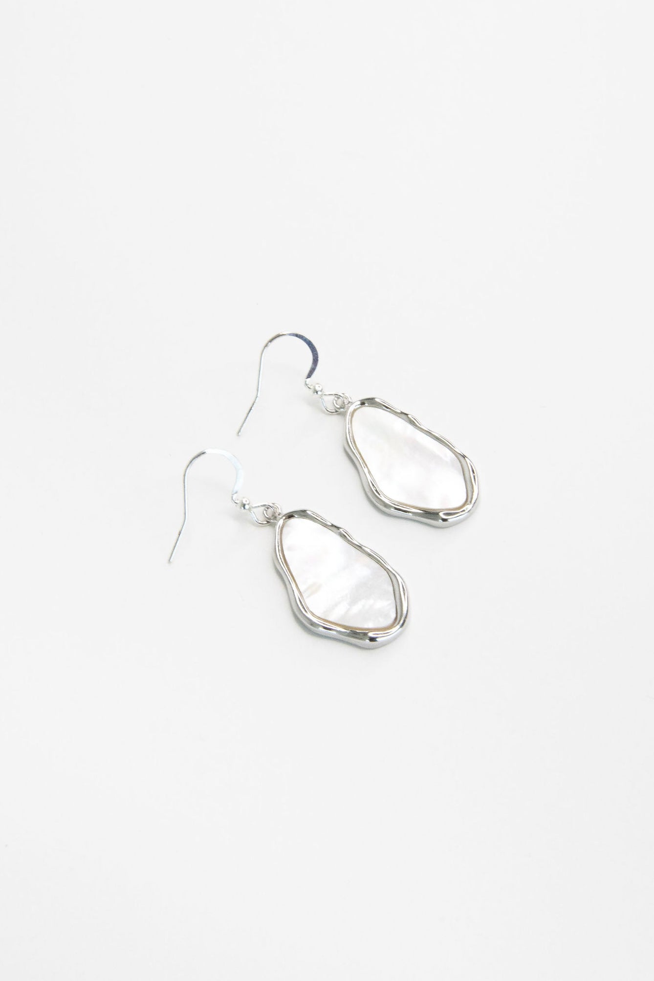 Amelia Dangle Earrings