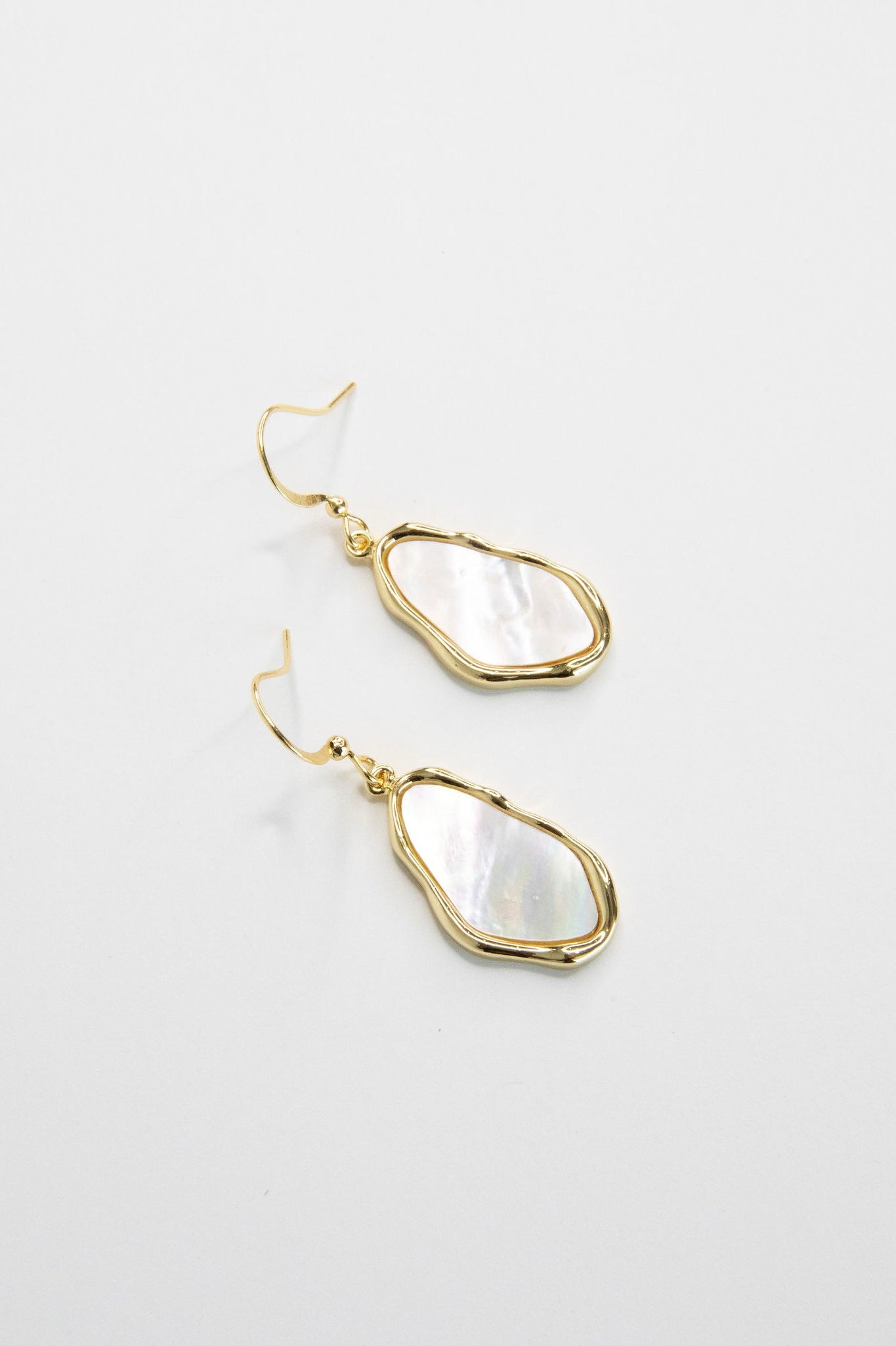 Amelia Dangle Earrings