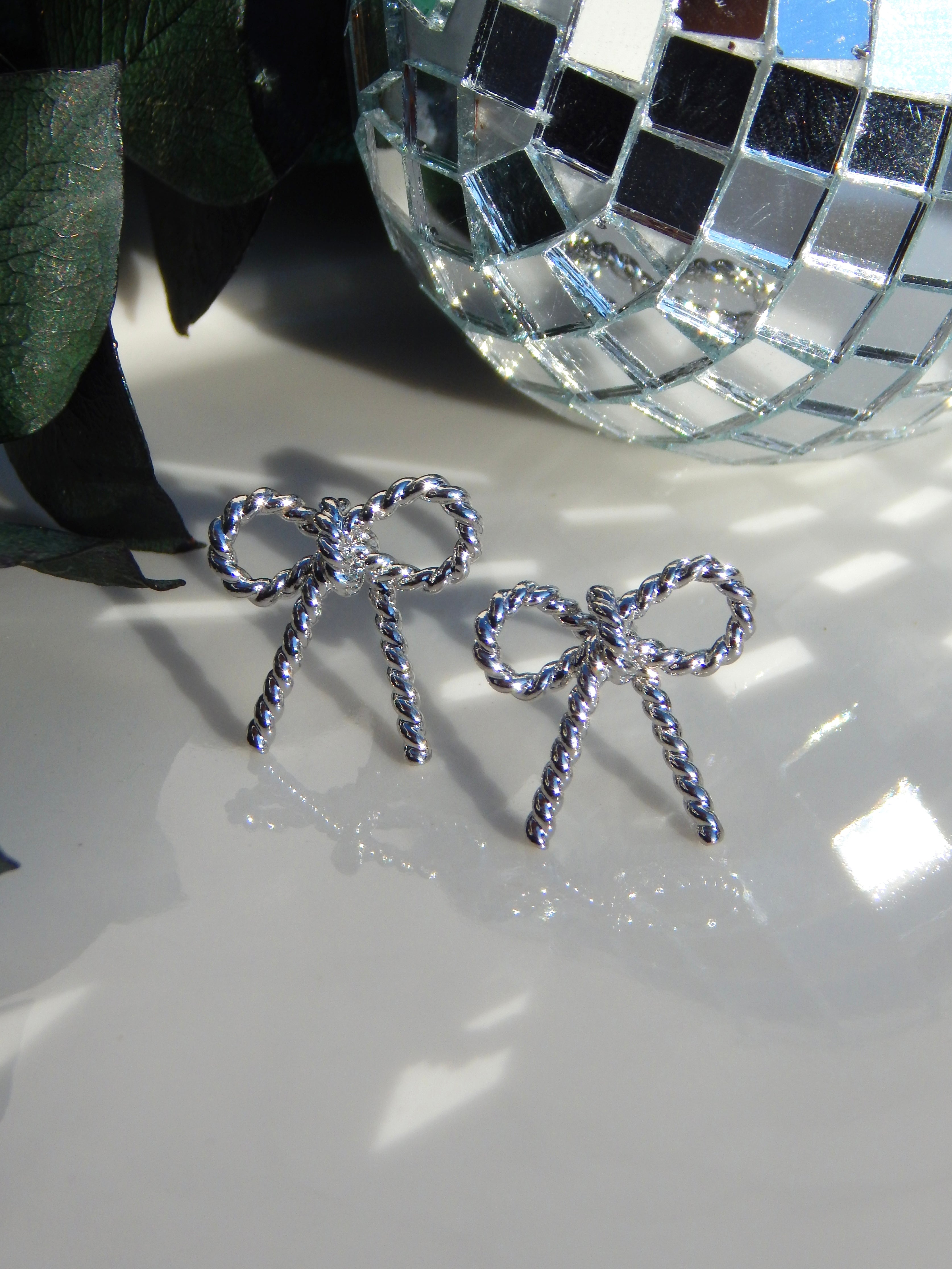 Bow Studs