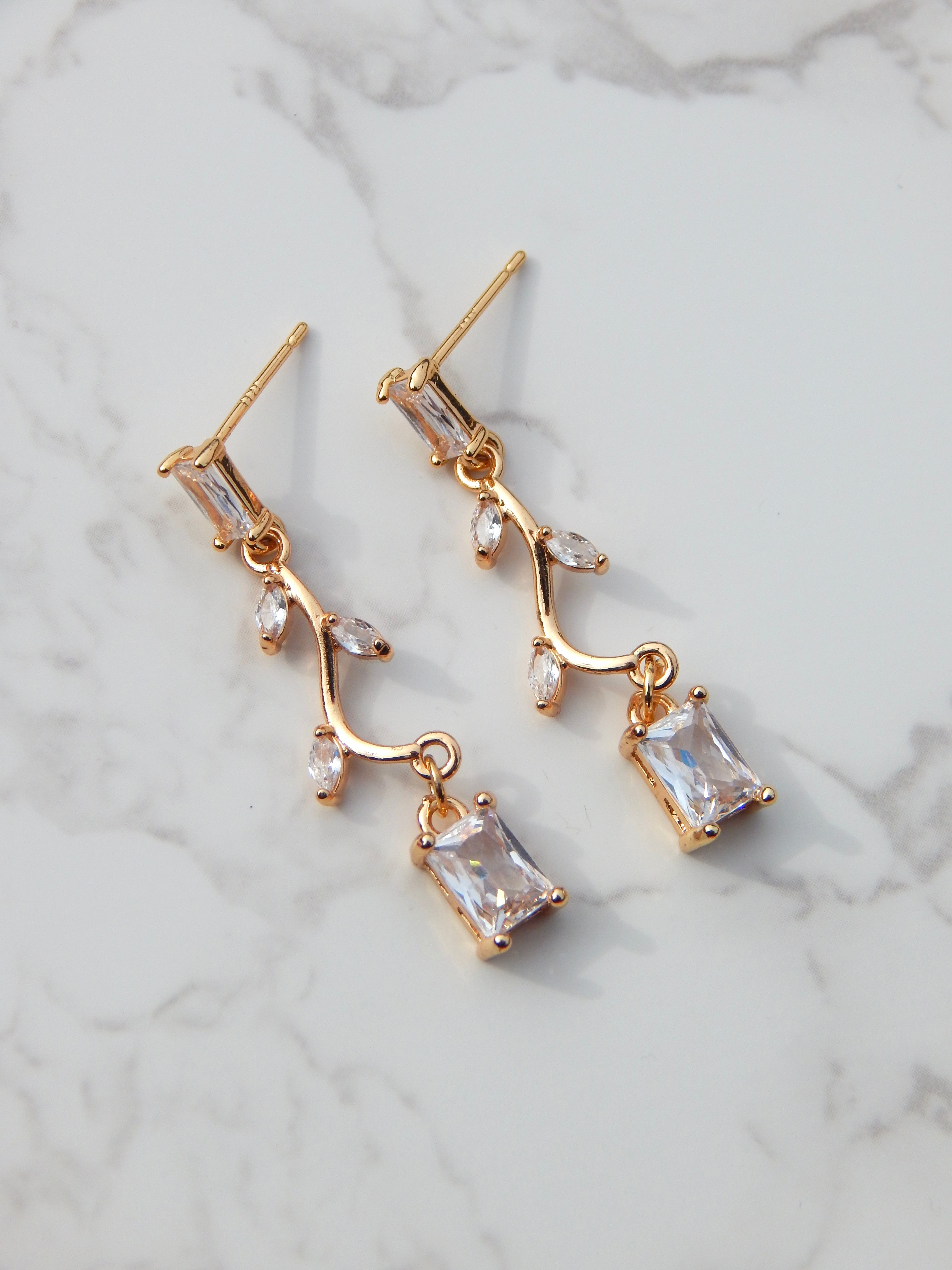 Gold Square Ivy Dangles