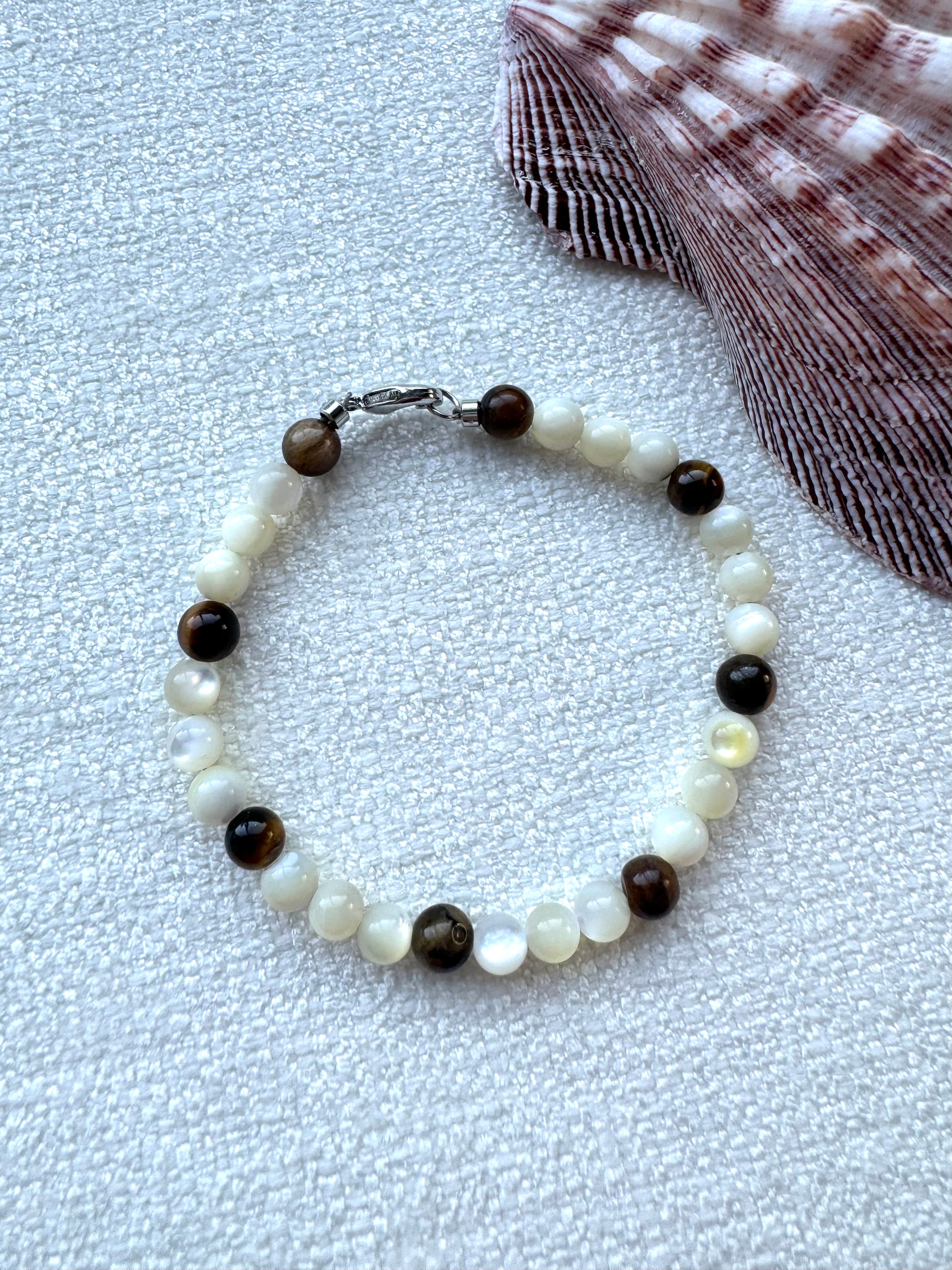 Shell and Tiger Eye Beaded Bracelet