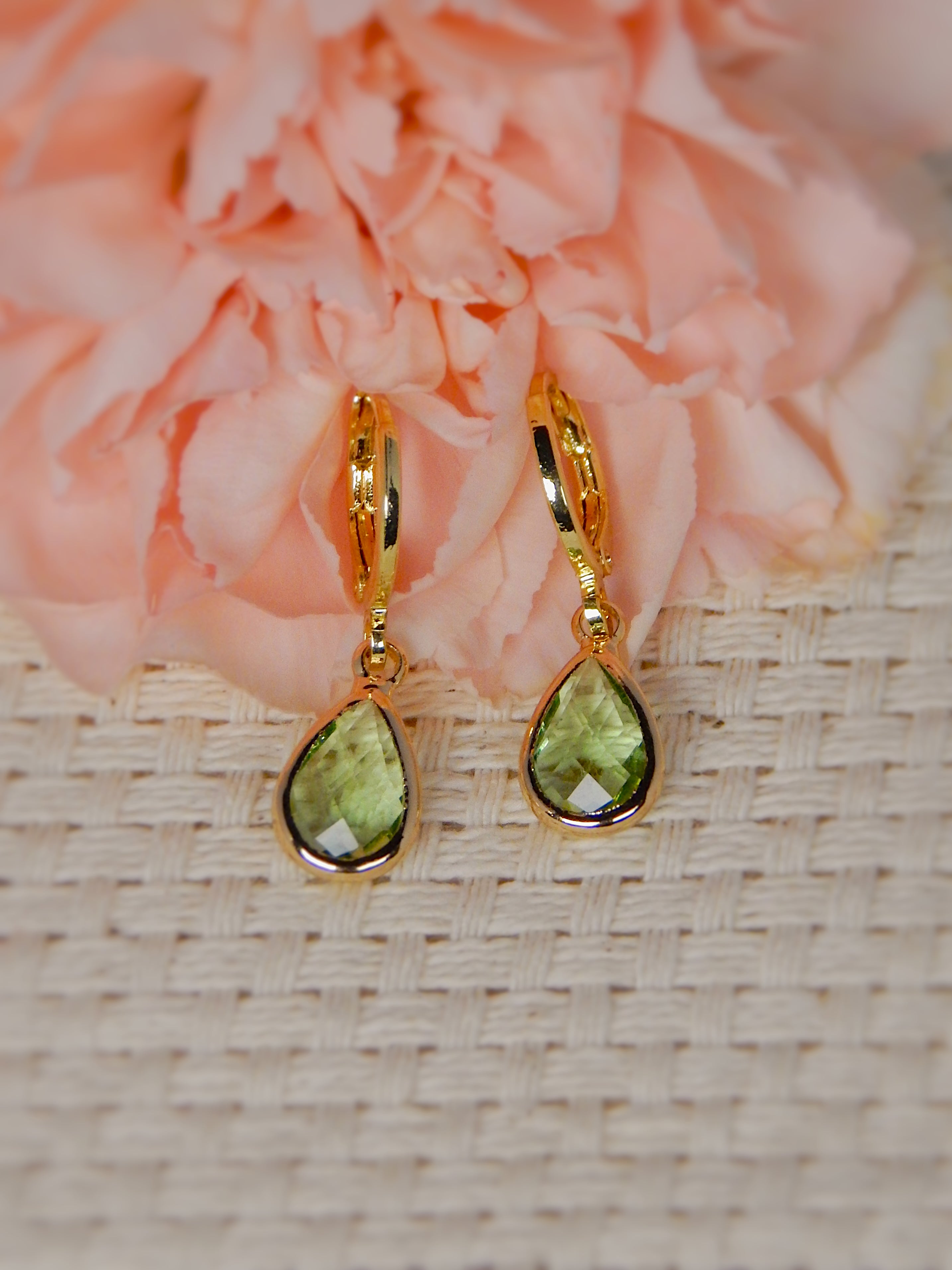 Aligned Drop Huggies