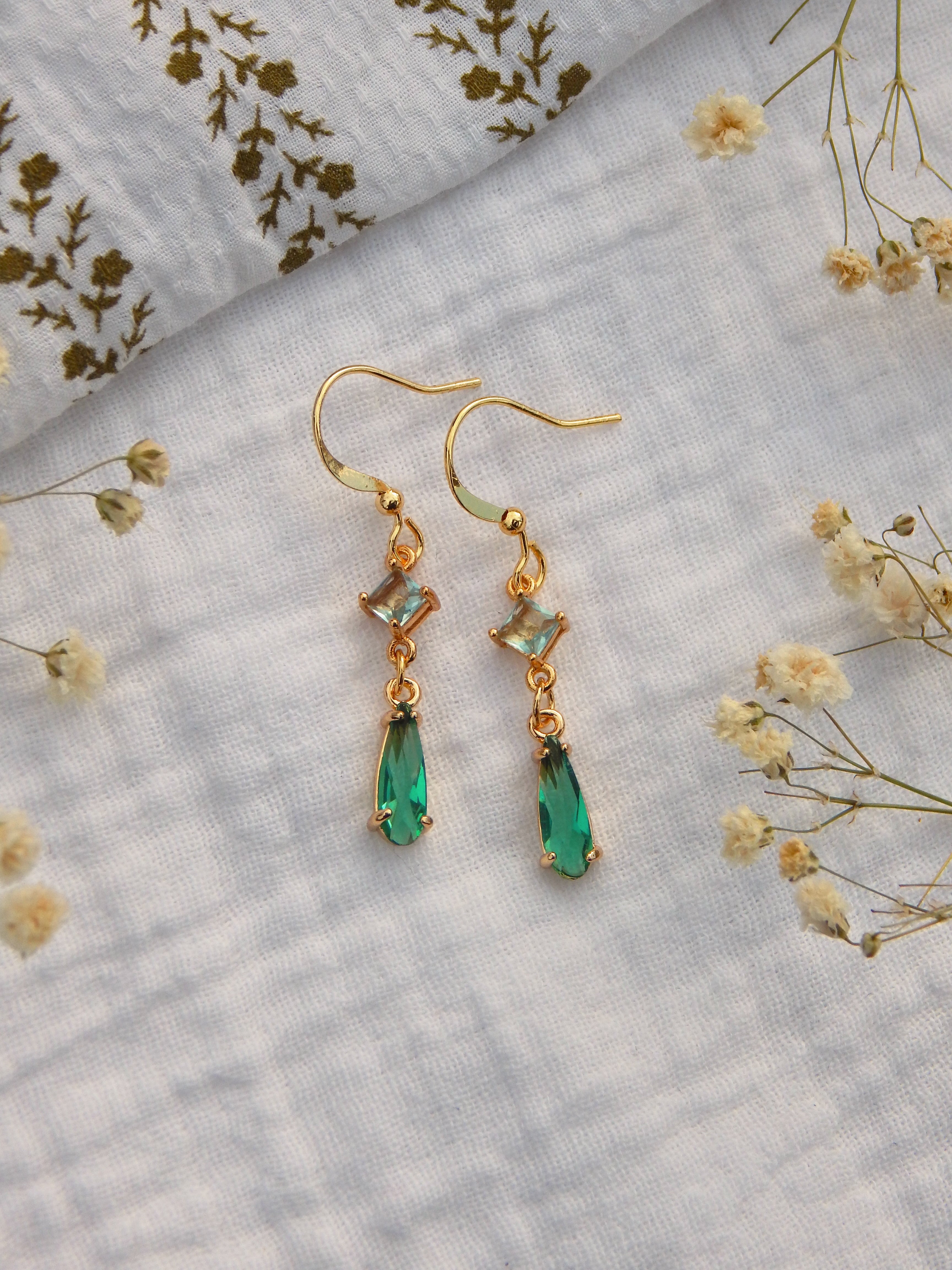 Emerald Glow Earrings – Cubic Zirconia & Hardened Glass Drops