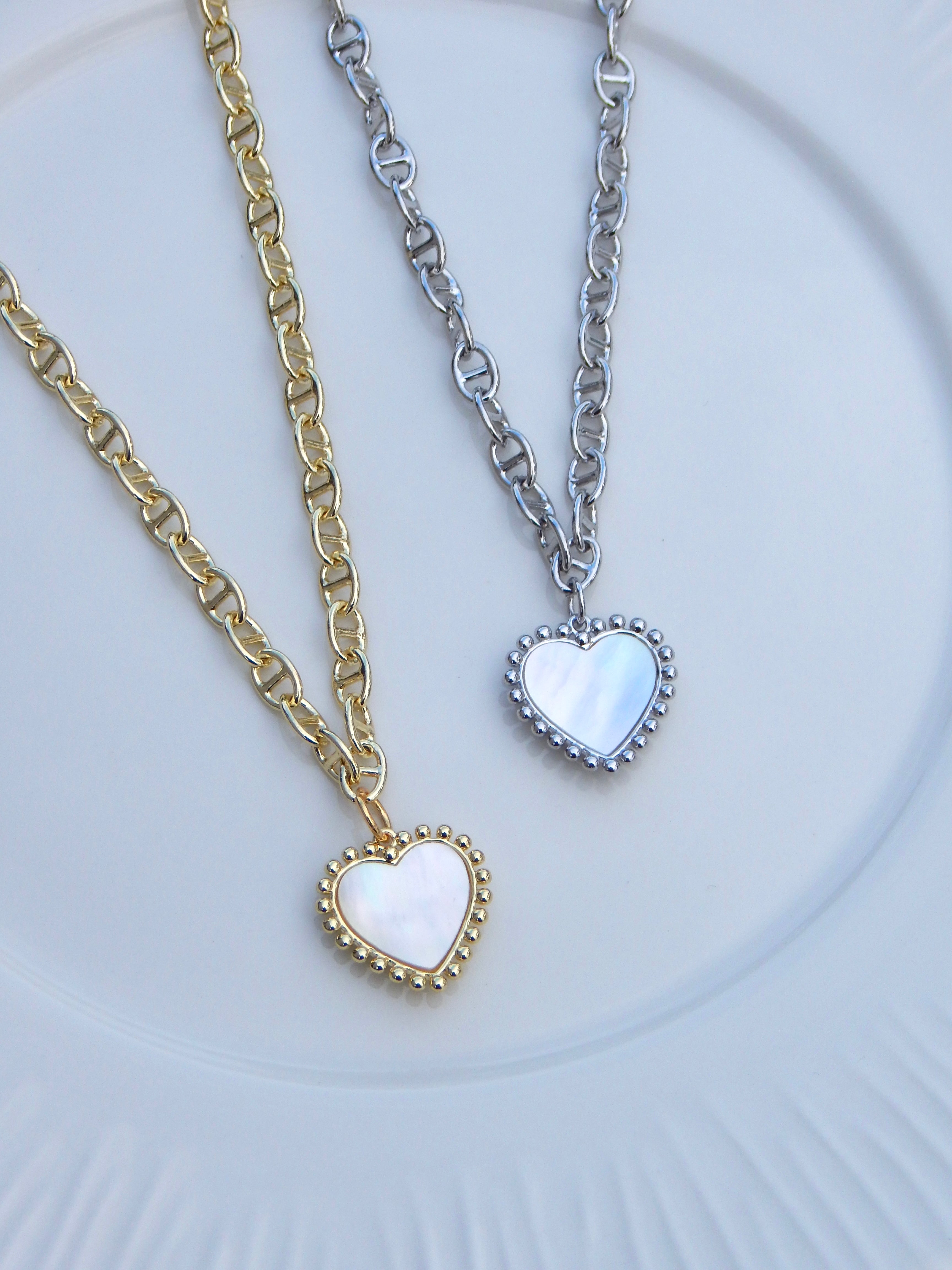 Shell Heart Pendant Necklace