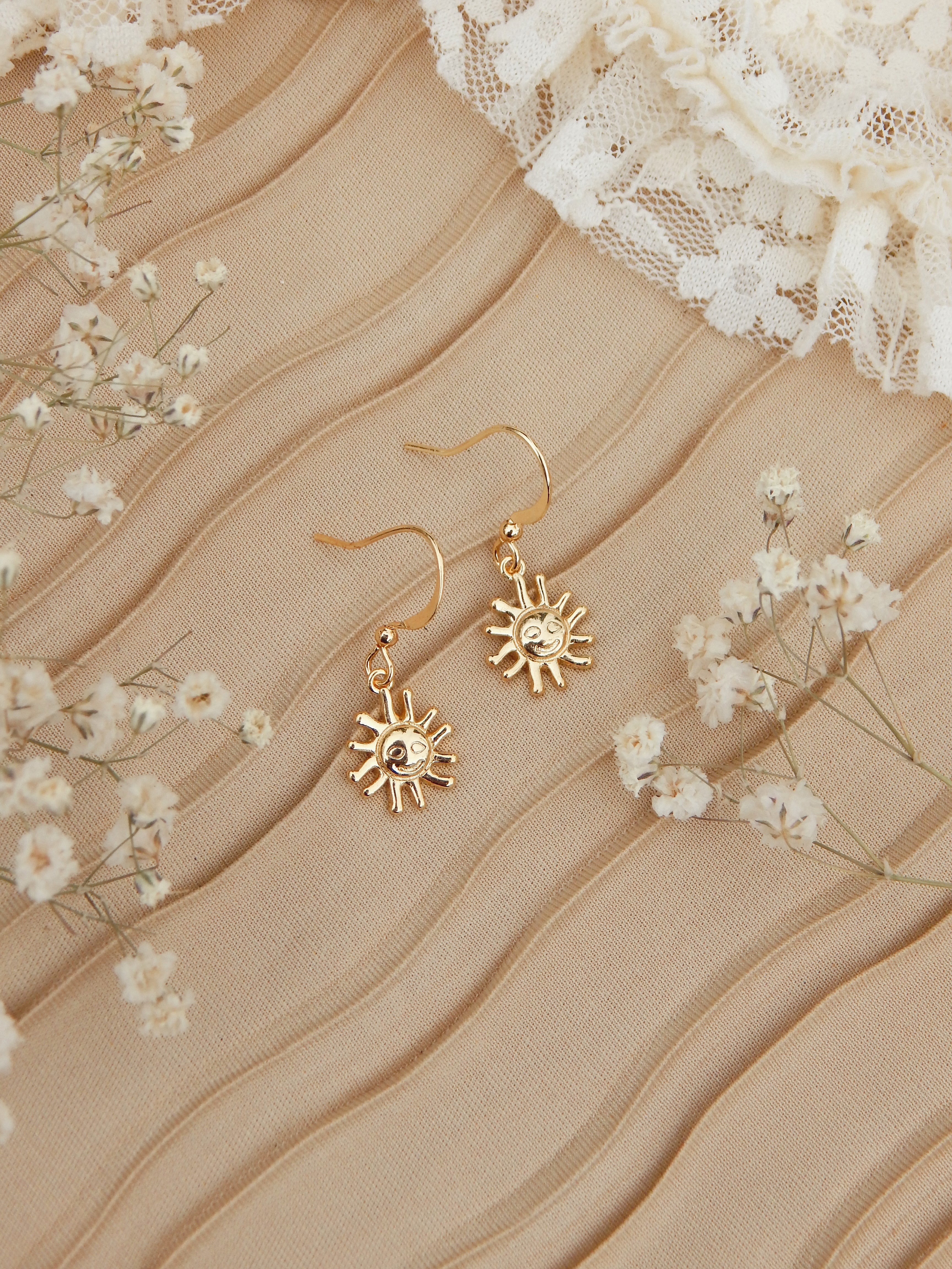 Smiling Sun Dangle Earrings – Dainty 18k Gold Plated