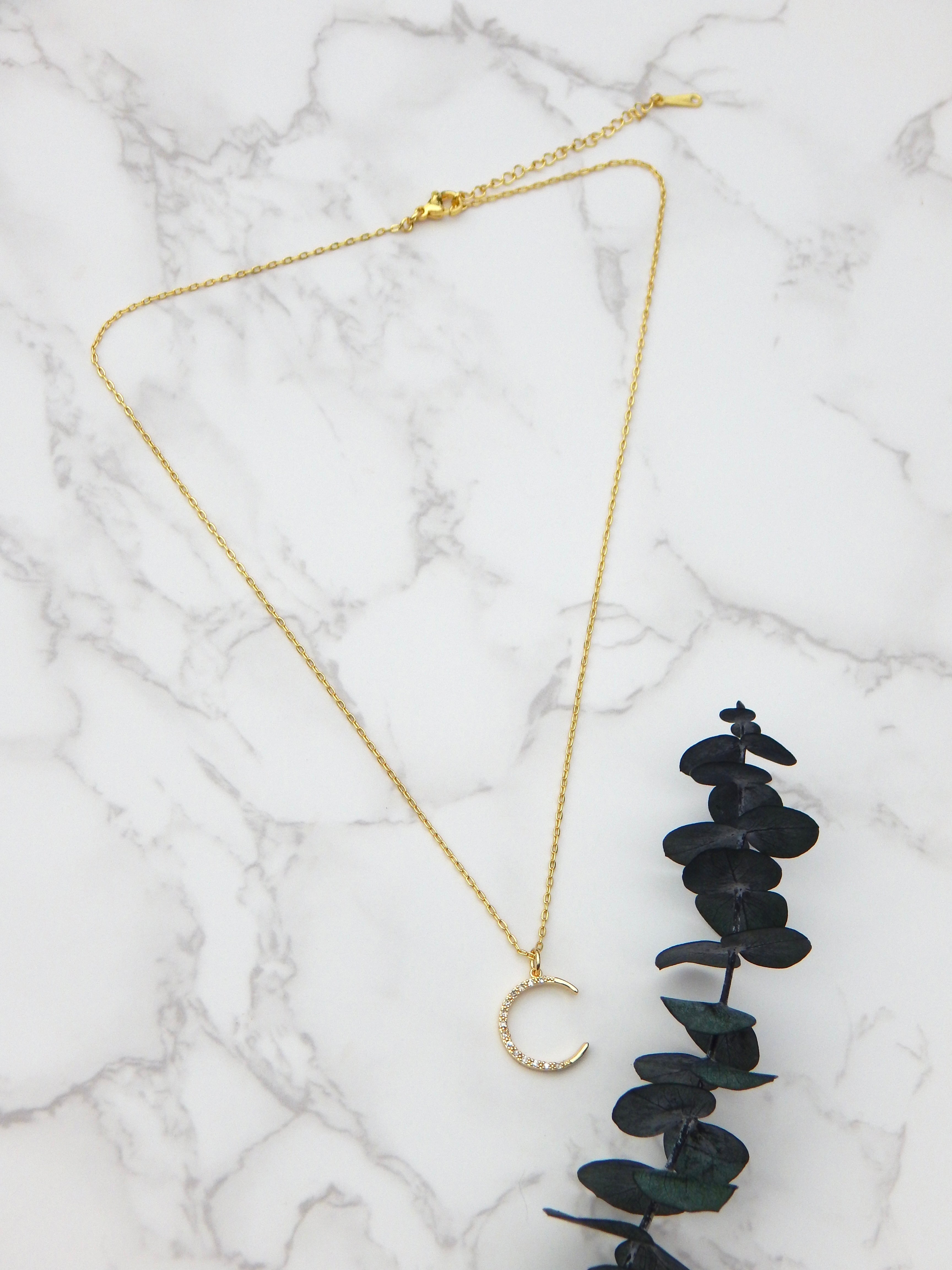 Rhea Crescent Moon Necklace – Dainty Gold Celestial Pendant