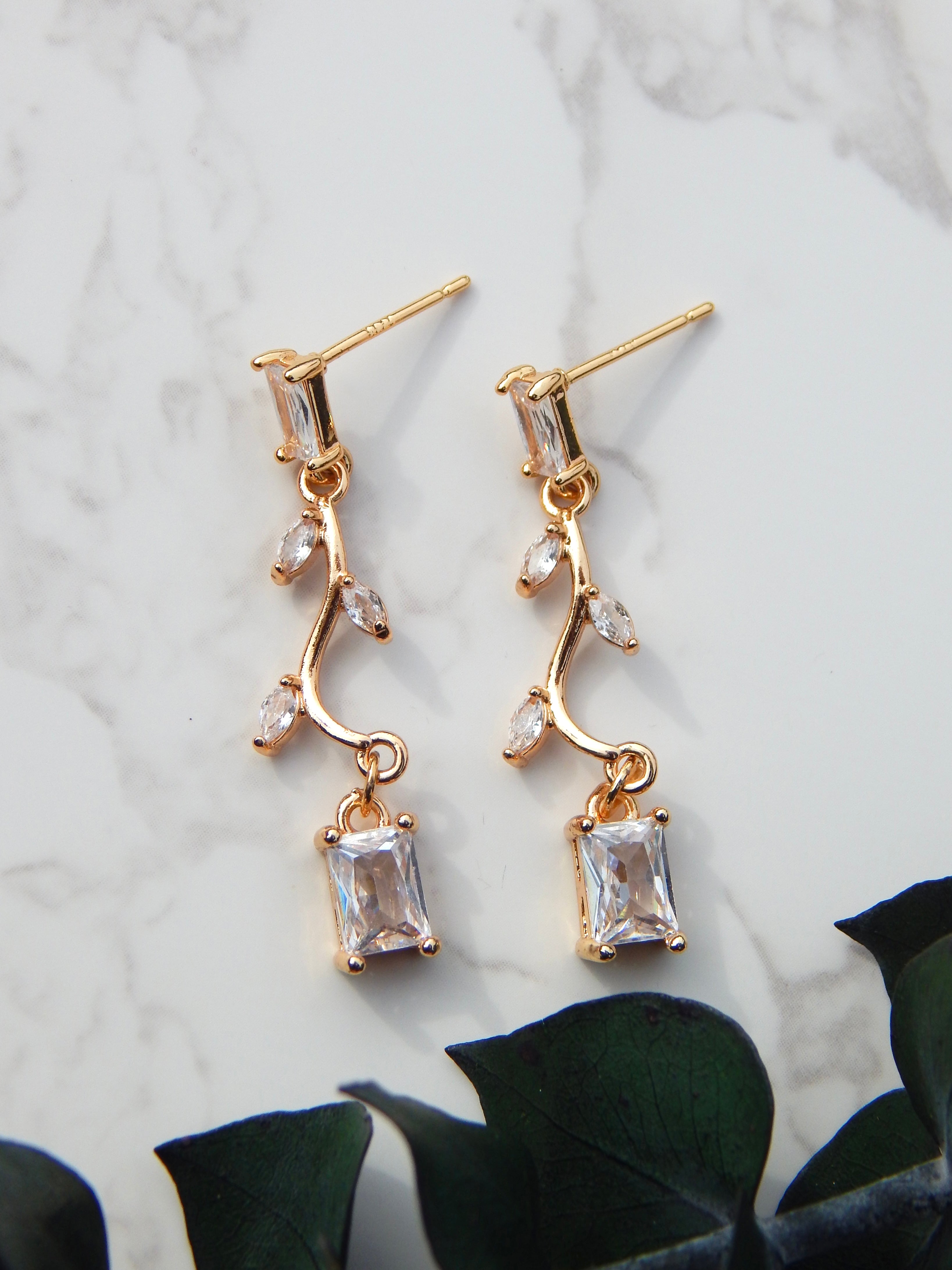 Gold Square Ivy Dangles