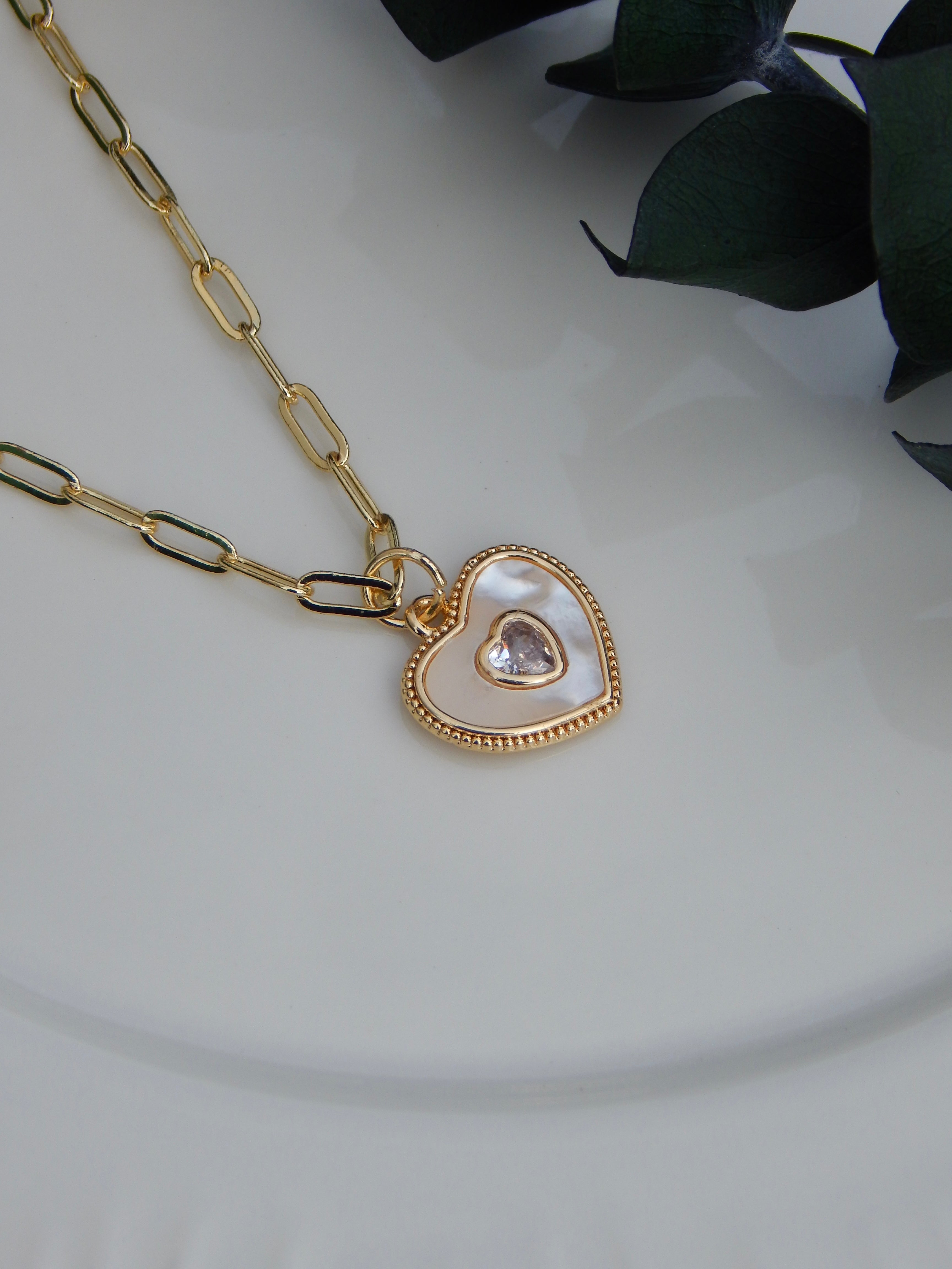 16 inch Sparkly Dainty Shell Heart Pendant Necklace