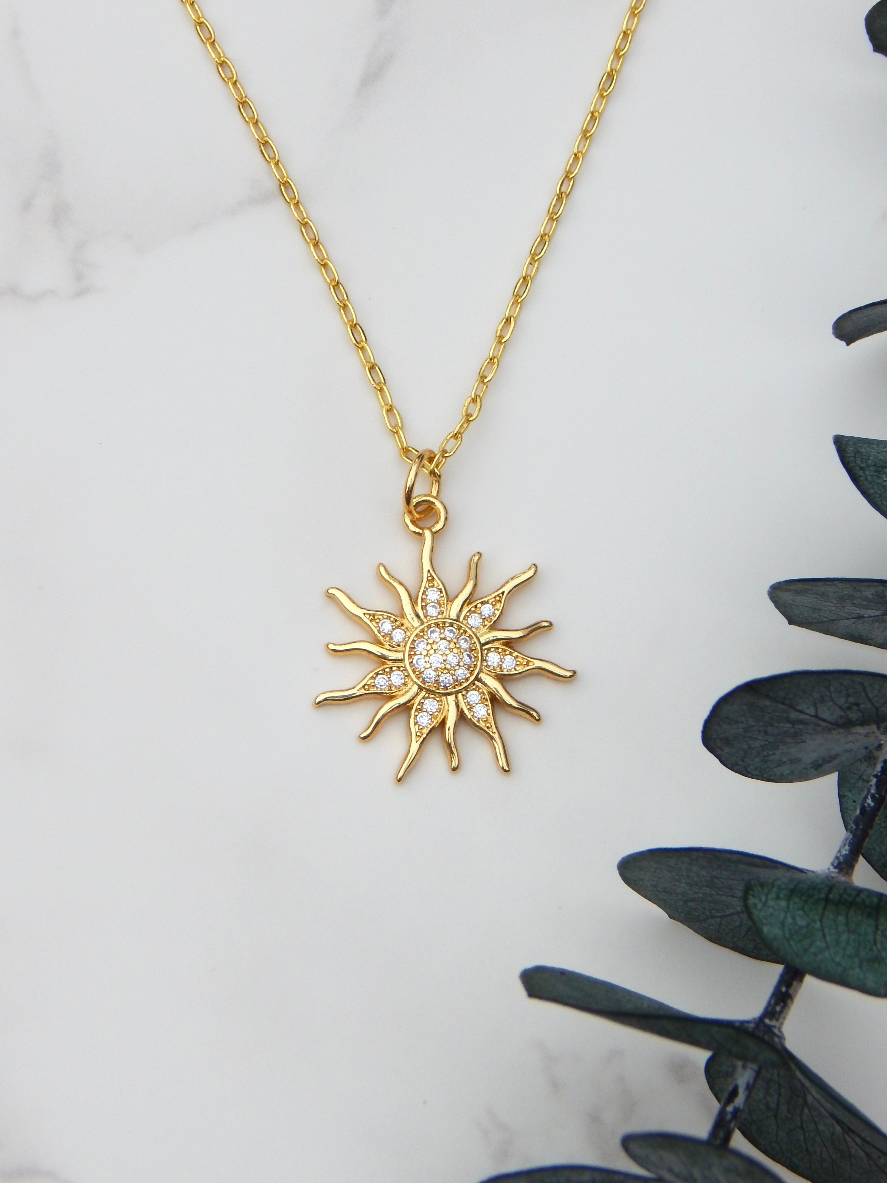 Zora Necklace – Sparkling Gold Sunburst Pendant | Celestial Statement