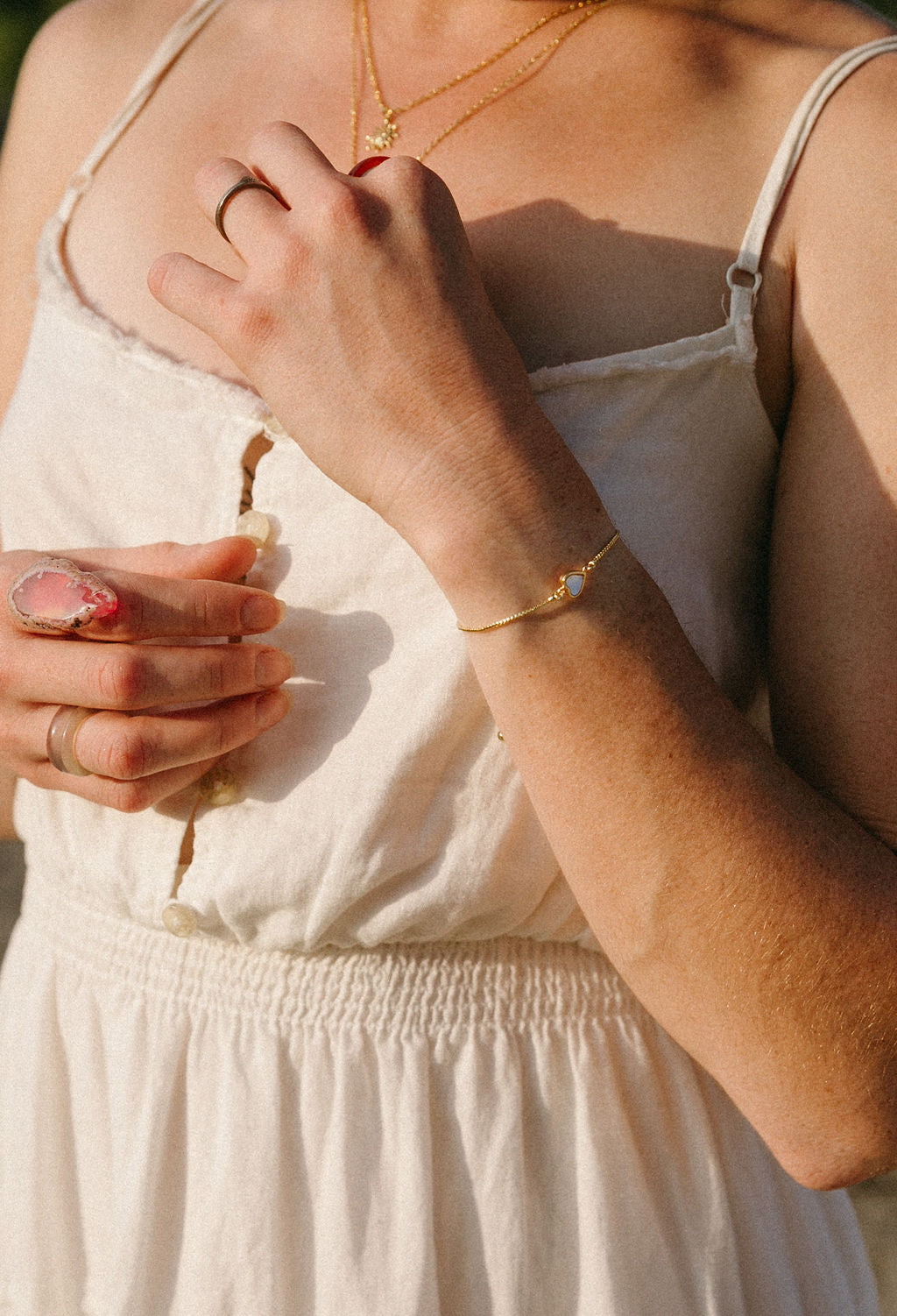 Dainty Mother of Pearl Heart Bracelet – 18k Gold Plated Adjustable Slider Bracelet