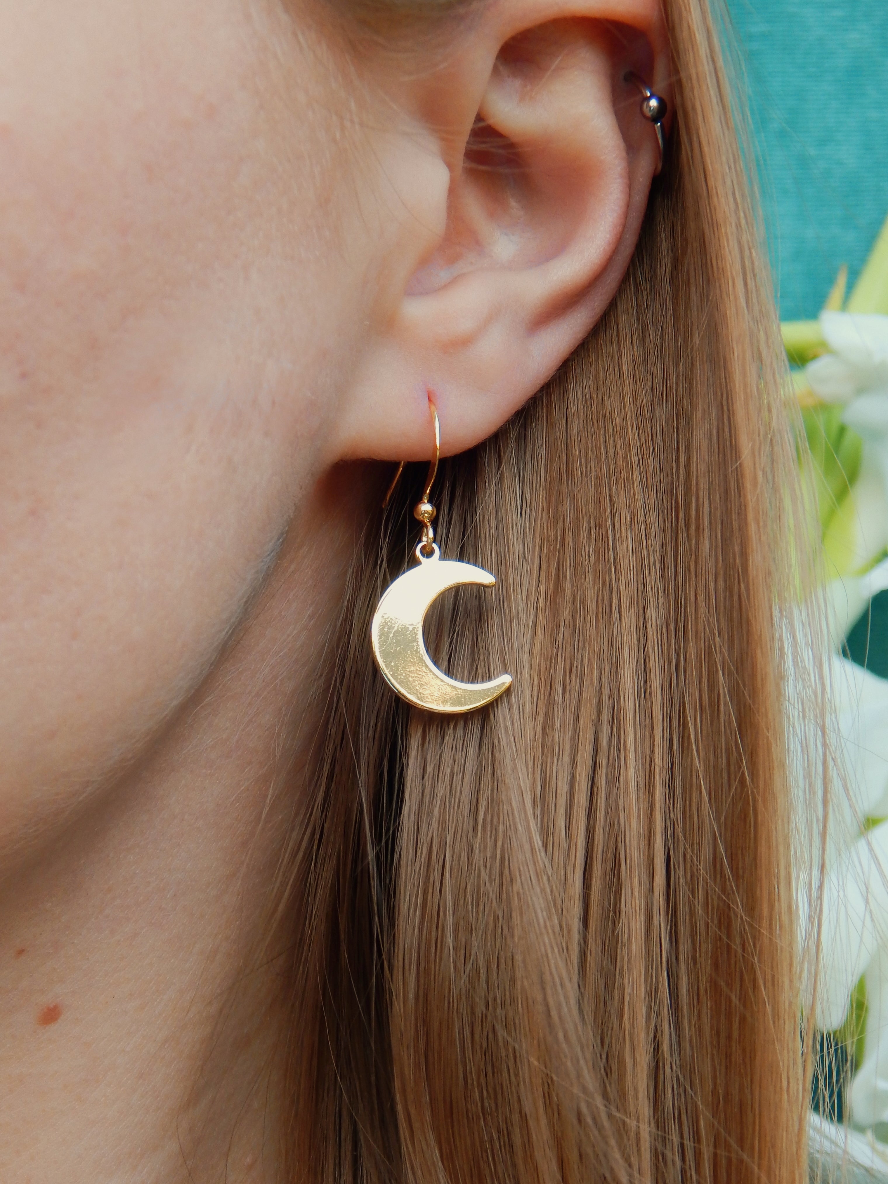 Luna Crescent Moon Earrings – Minimal Gold Dangle Jewelry