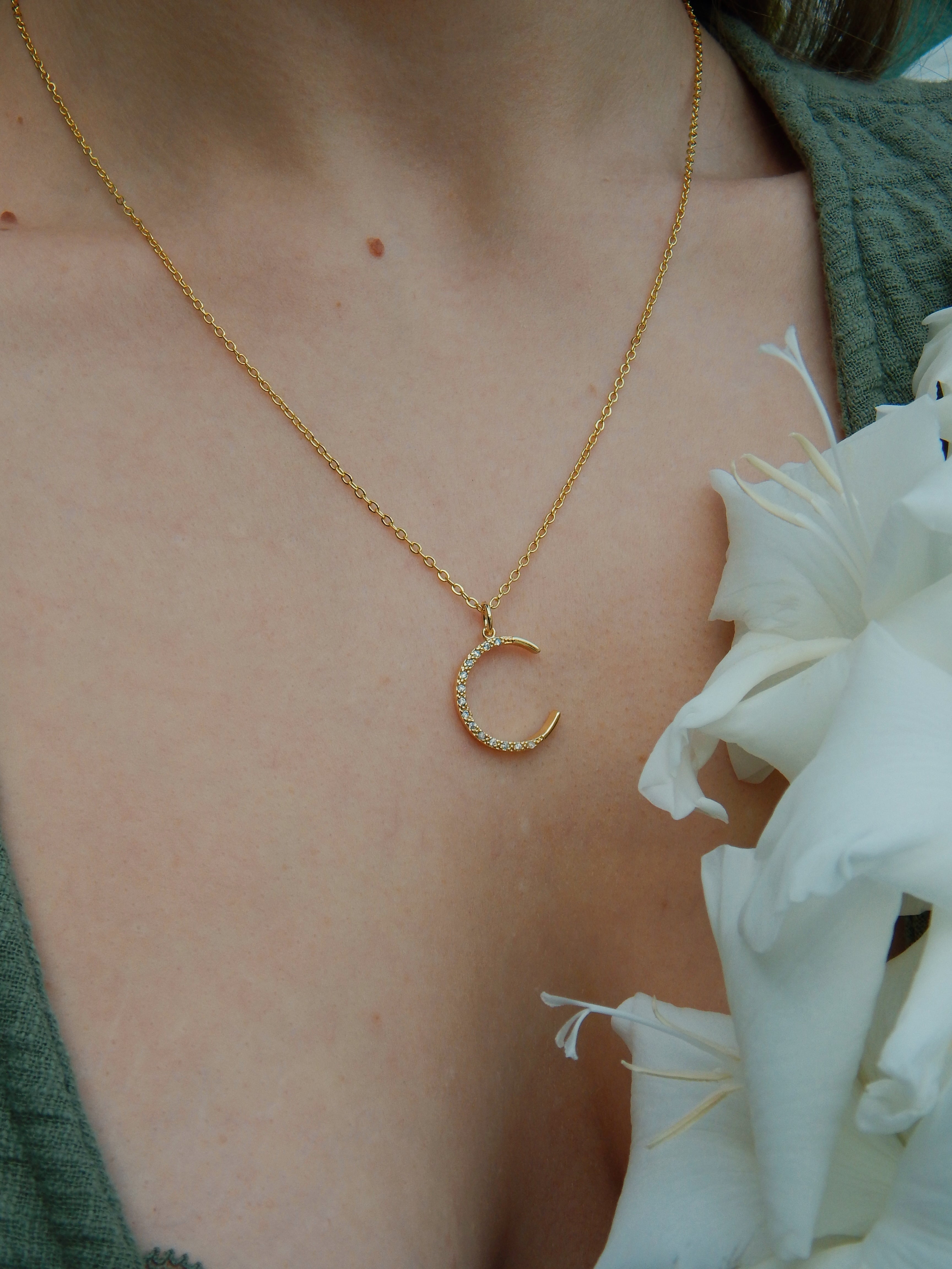 Rhea Crescent Moon Necklace – Dainty Gold Celestial Pendant